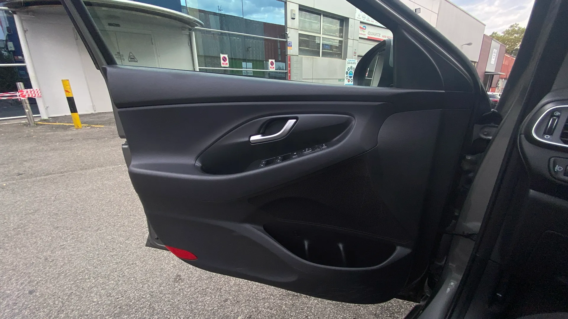 Hyundai i30 1.0 T-GDi Tecno Fastback - foto 17