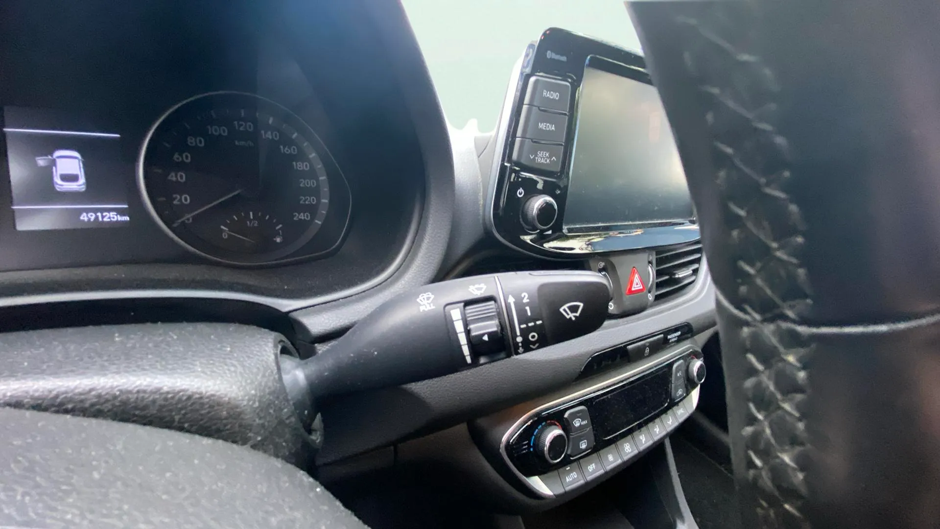 Hyundai i30 1.0 T-GDi Tecno Fastback - foto 19
