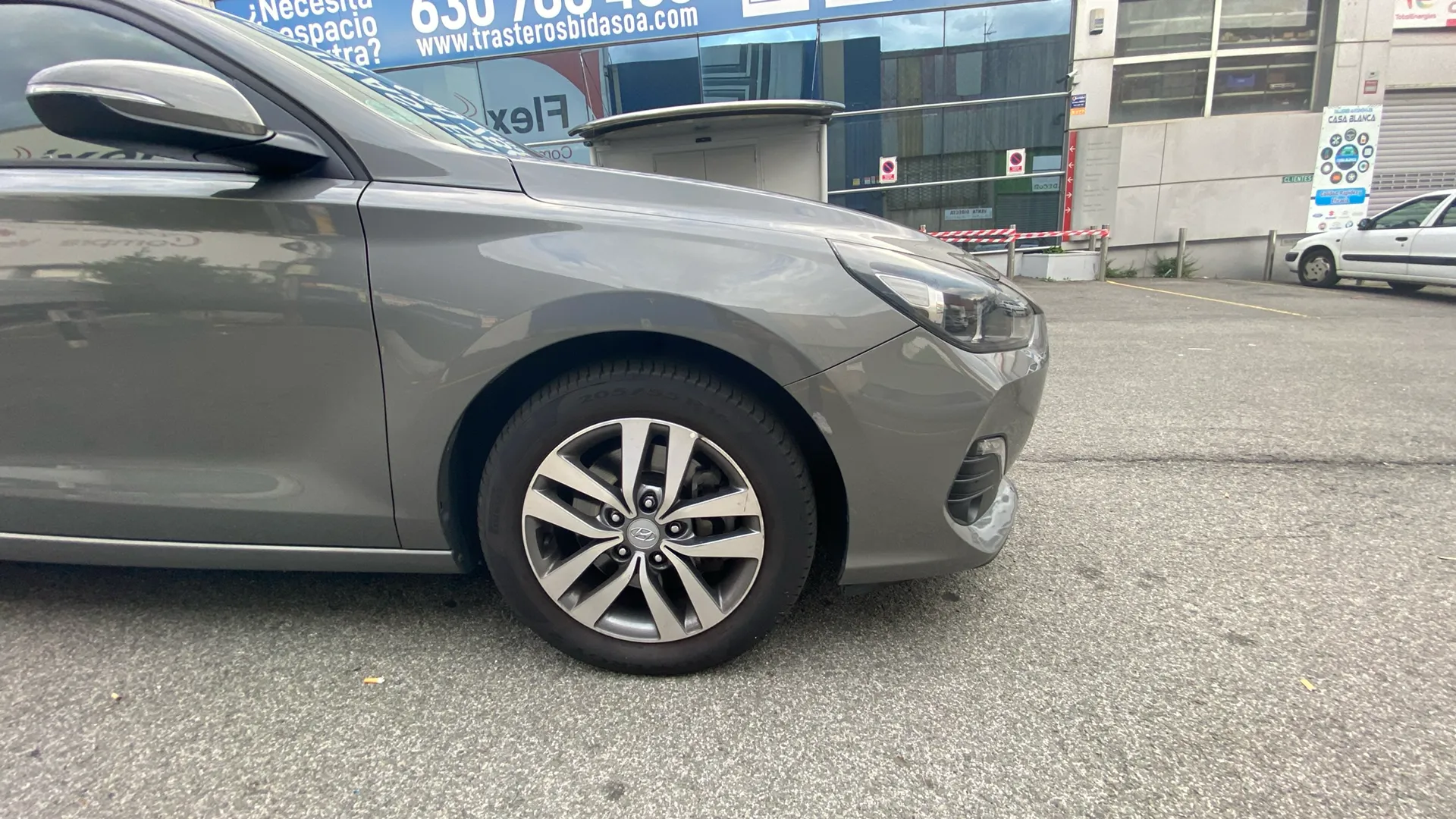 Hyundai i30 1.0 T-GDi Tecno Fastback - foto 12