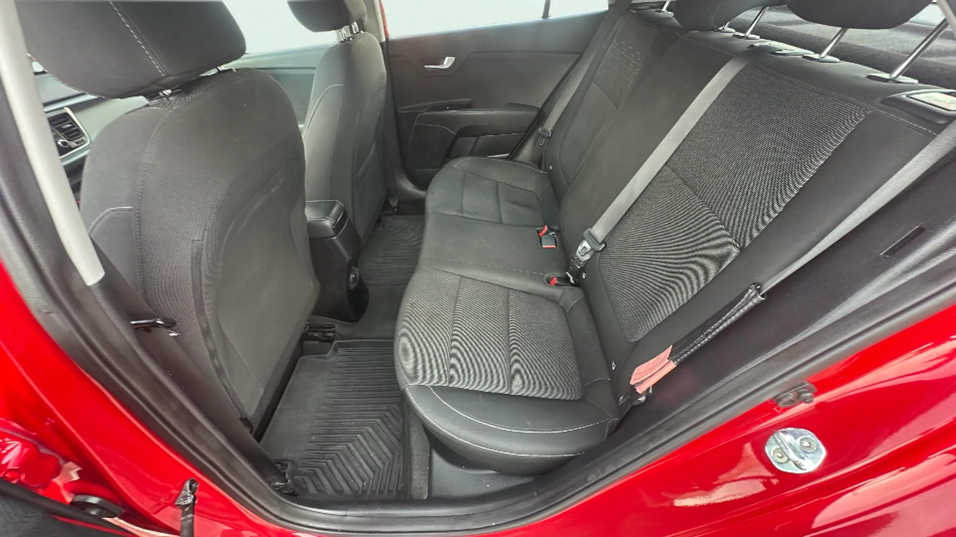 Kia Rio 1.0 T-GDi Concept - foto 15