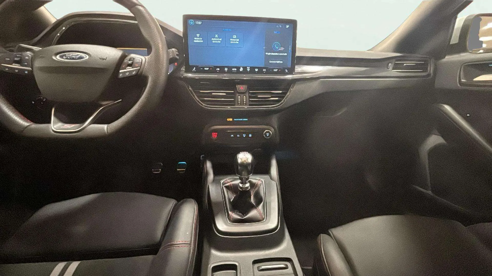 Ford Focus ST 2.3 EcoBoost - foto 10