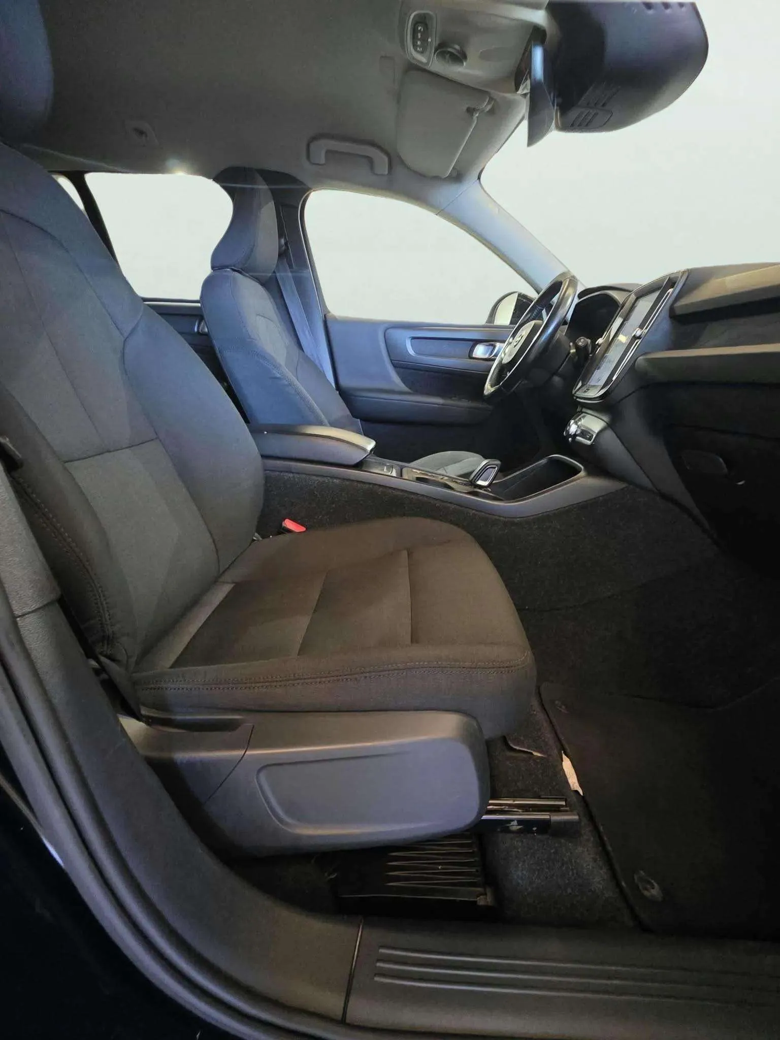 Volvo XC40 2.0 D3 - foto 9