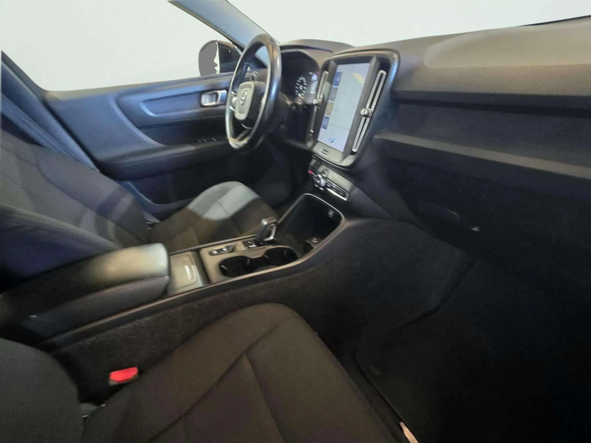 Volvo XC40 2.0 D3 - foto 13