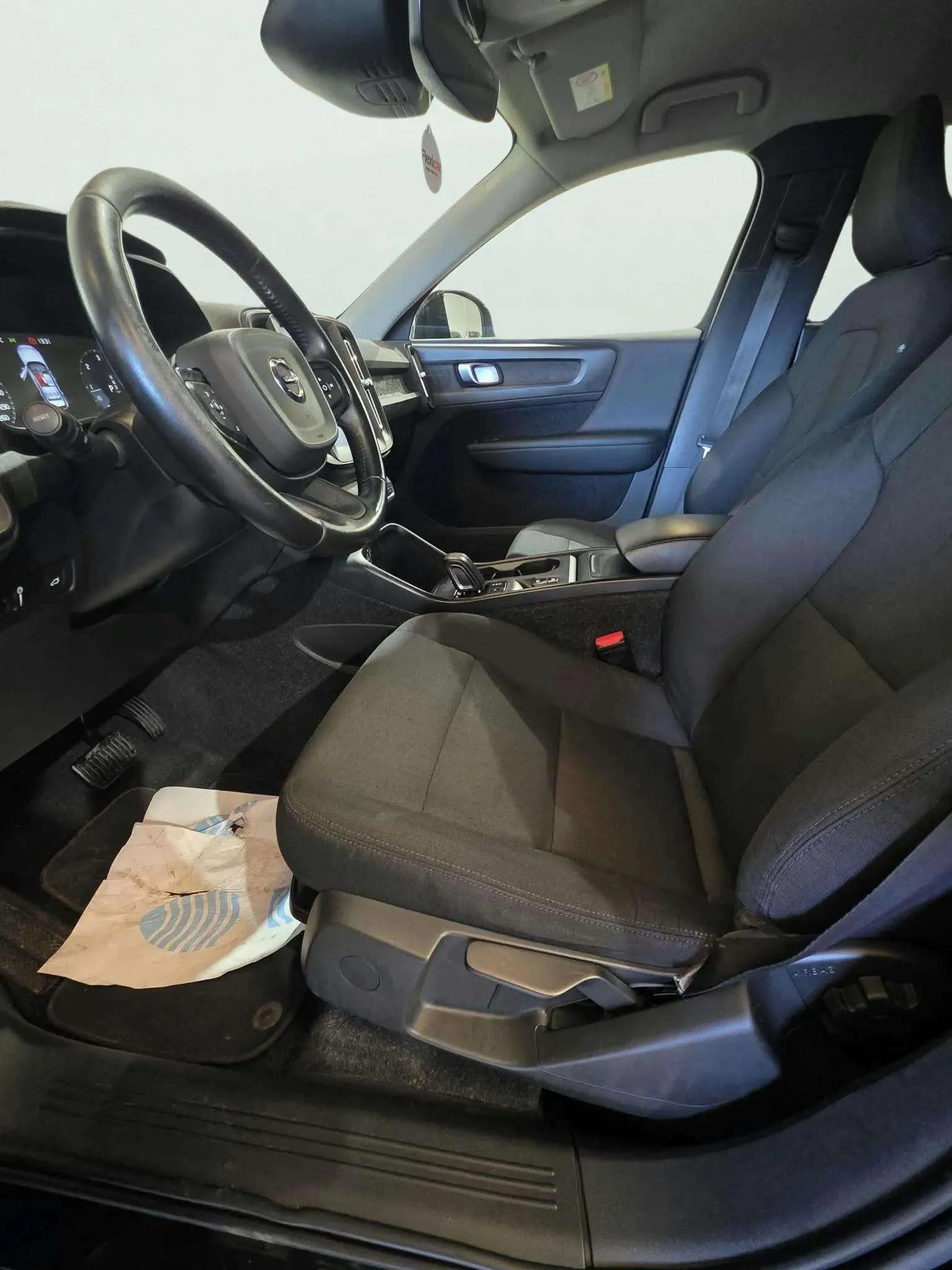 Volvo XC40 2.0 D3 - foto 16
