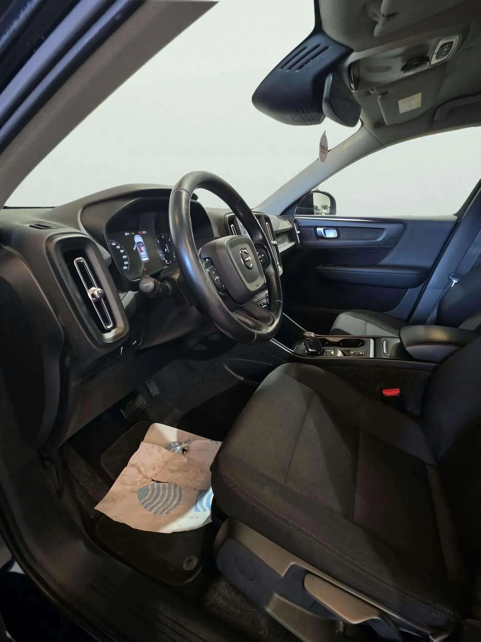 Volvo XC40 2.0 D3 - foto 7