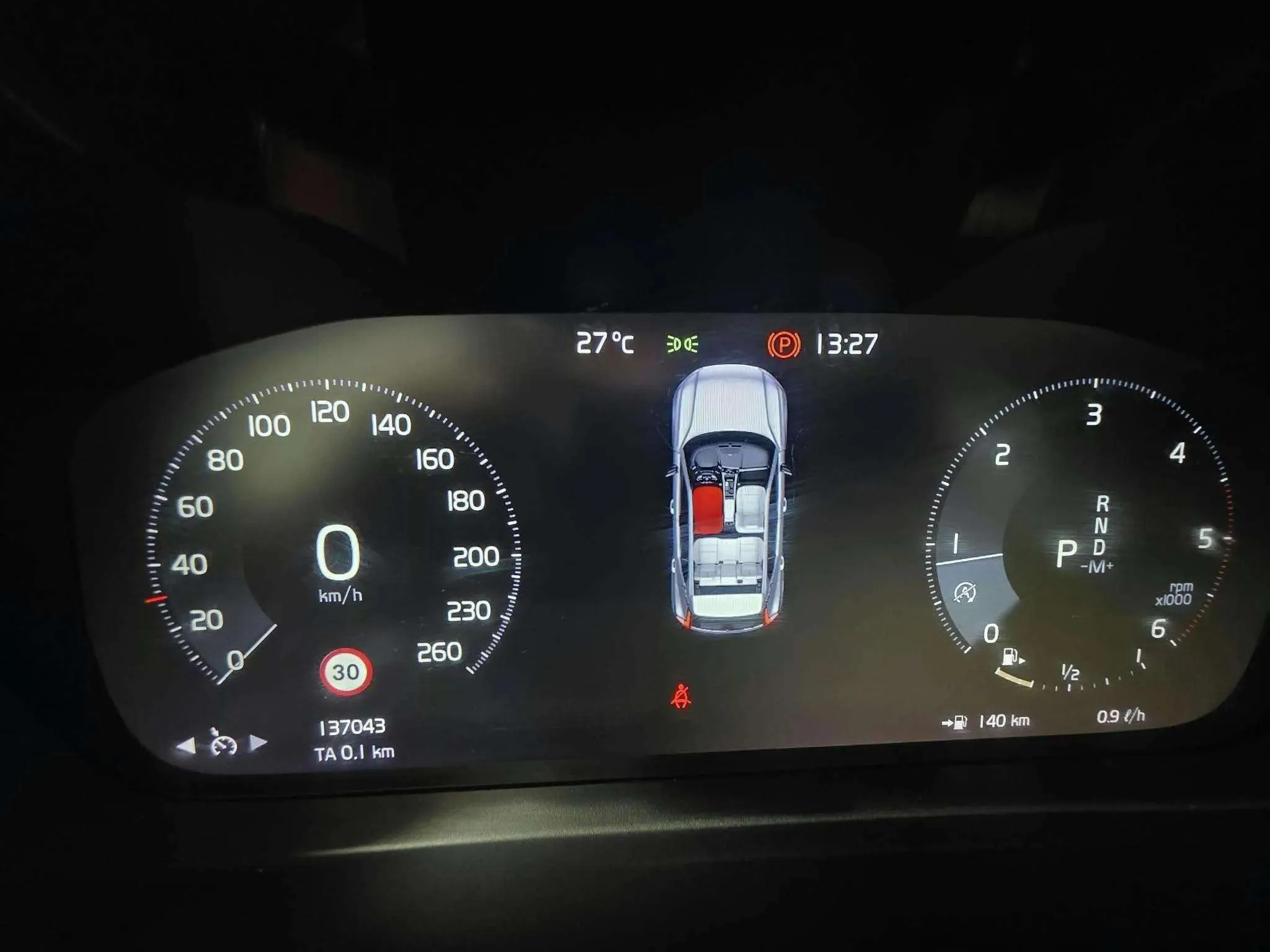 Volvo XC40 2.0 D3 - foto 22