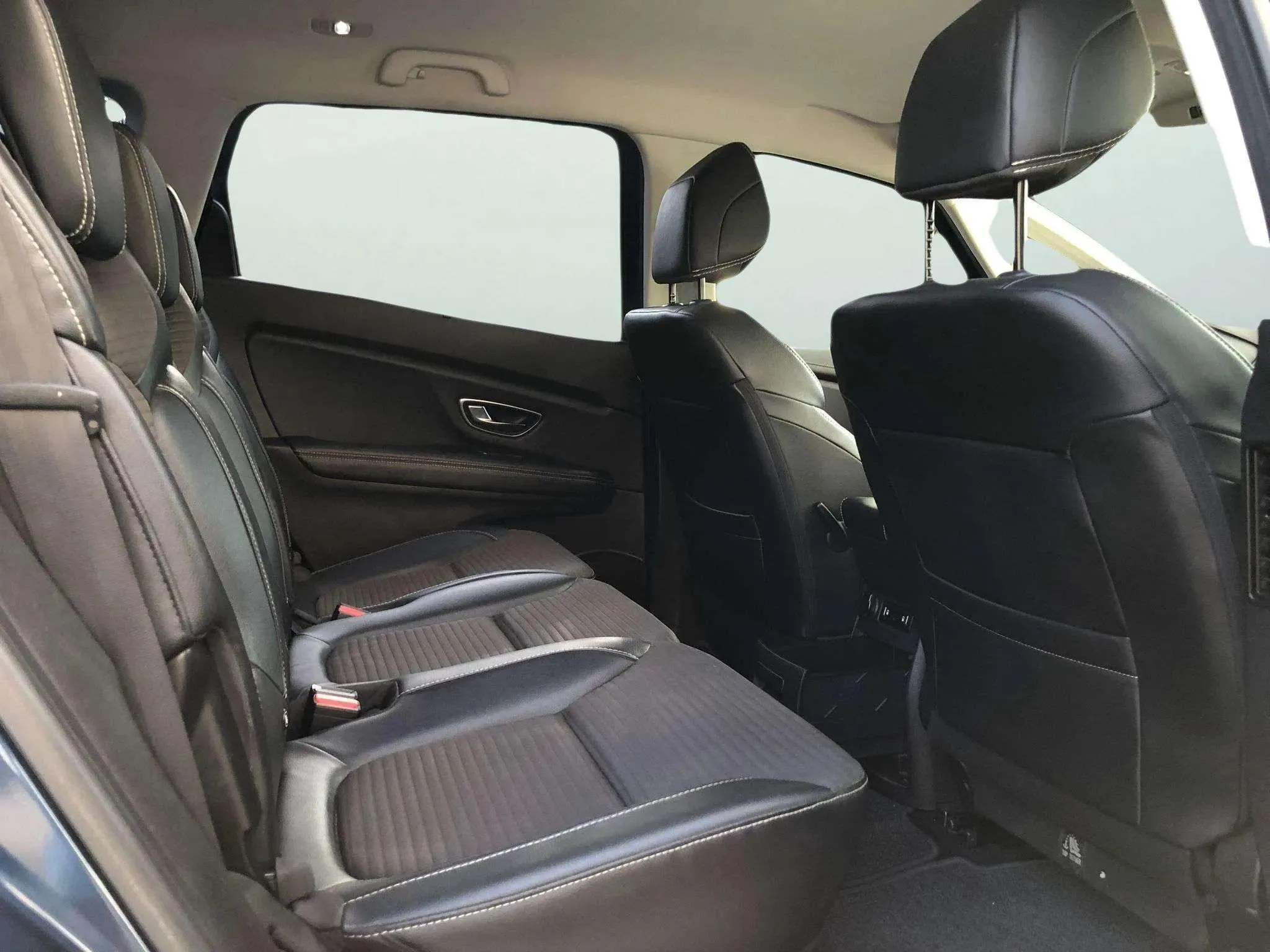 Renault Scénic Limited TCe GPF - foto 8