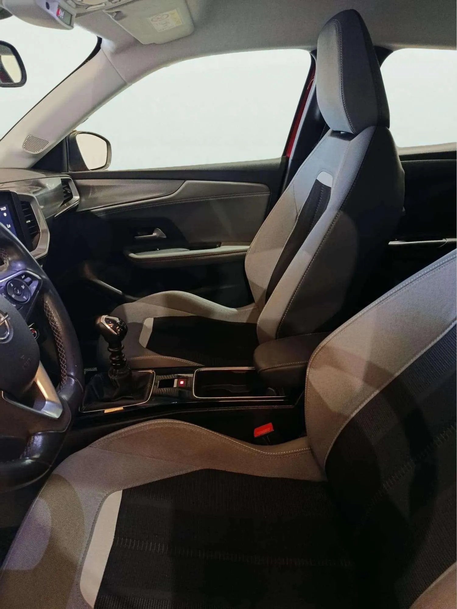 Opel Mokka 1.2 T Business Elegance - foto 12