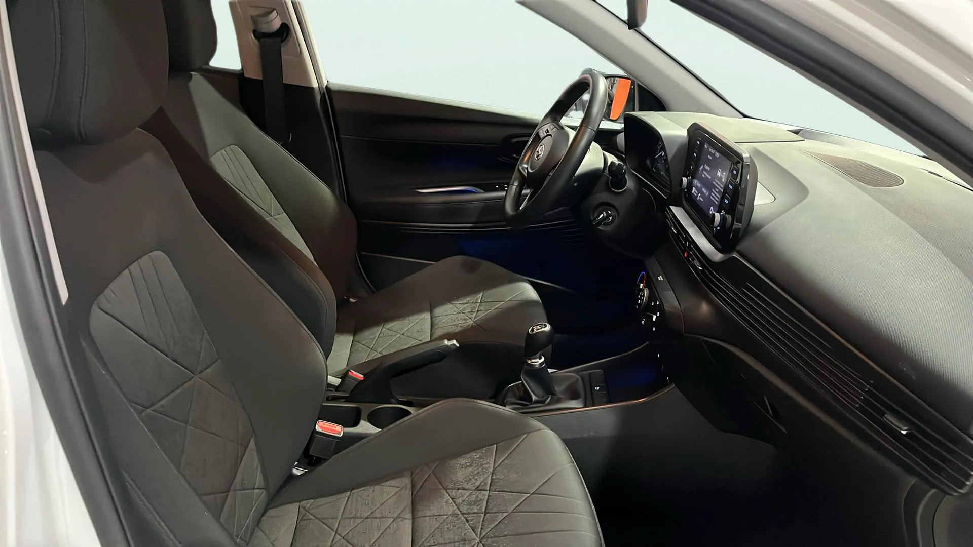 Hyundai Bayon 1.0 T-GDi 48V Maxx - foto 17