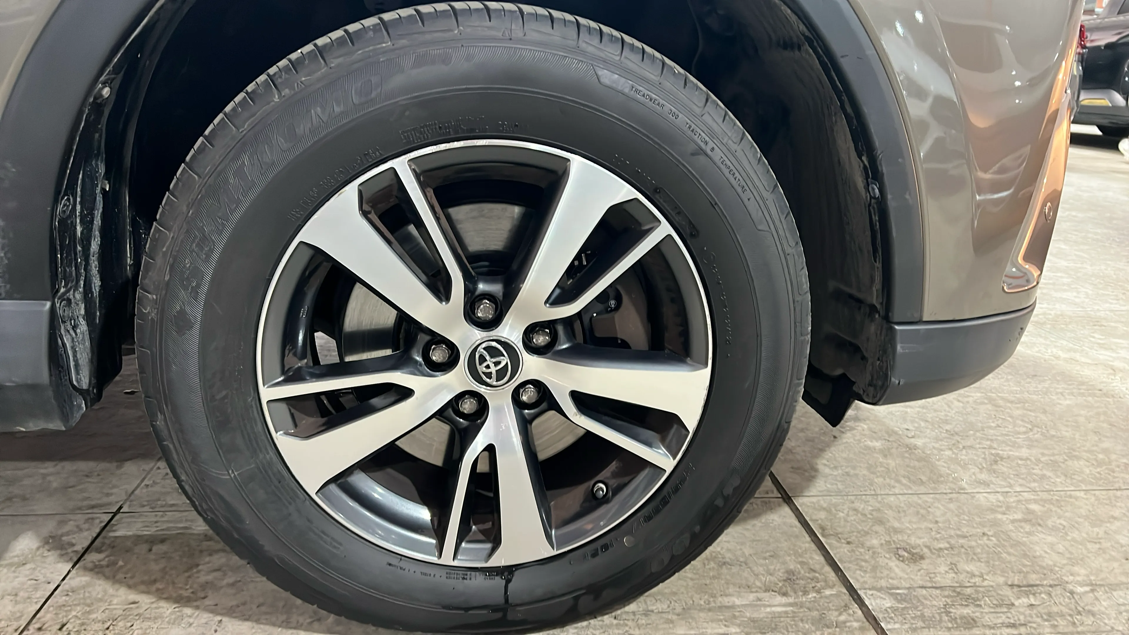 Toyota RAV4 2.0D 150D 2WD Advance Pack Drive - foto 20