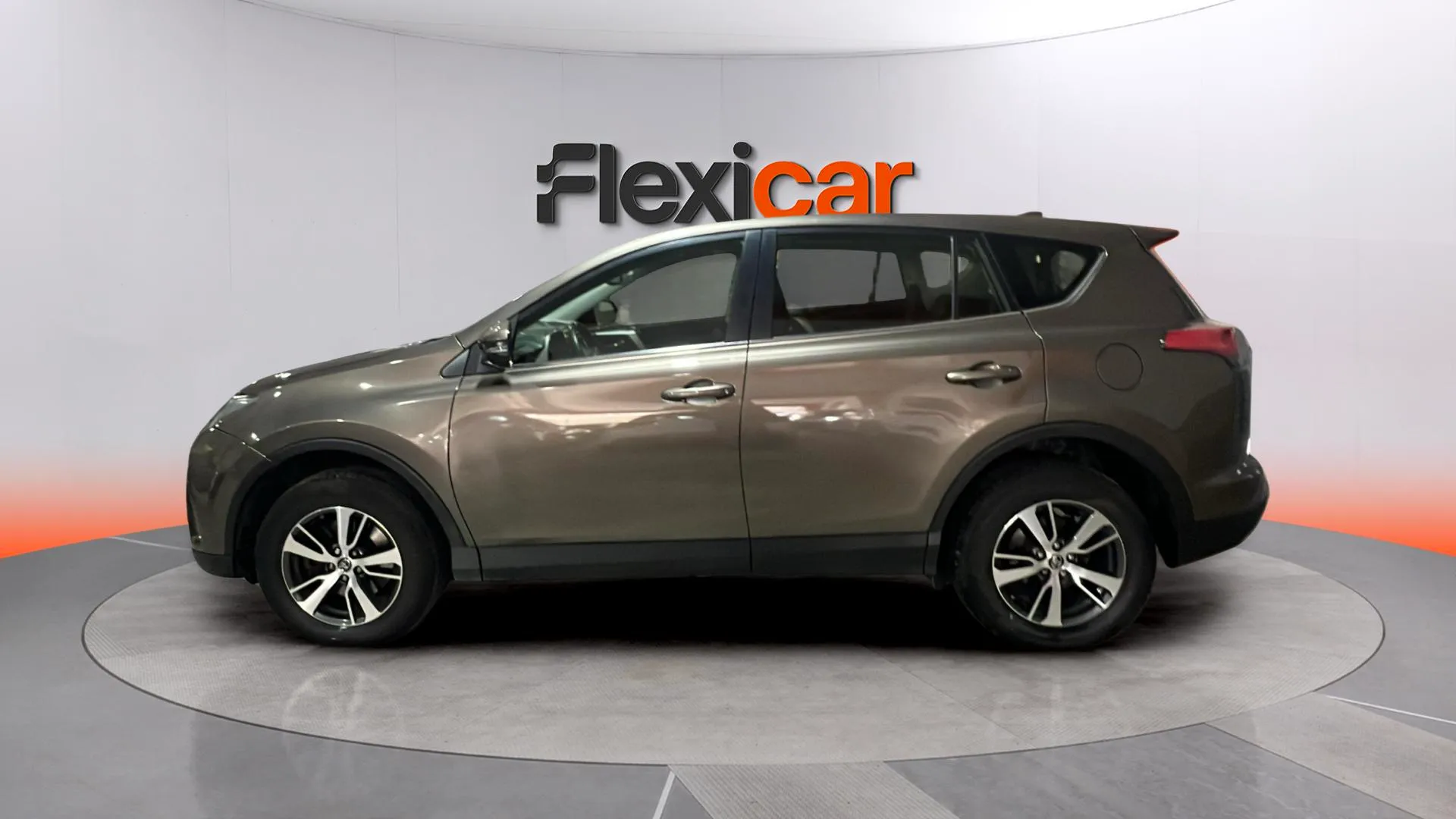 Toyota RAV4 2.0D 150D 2WD Advance Pack Drive - foto 4
