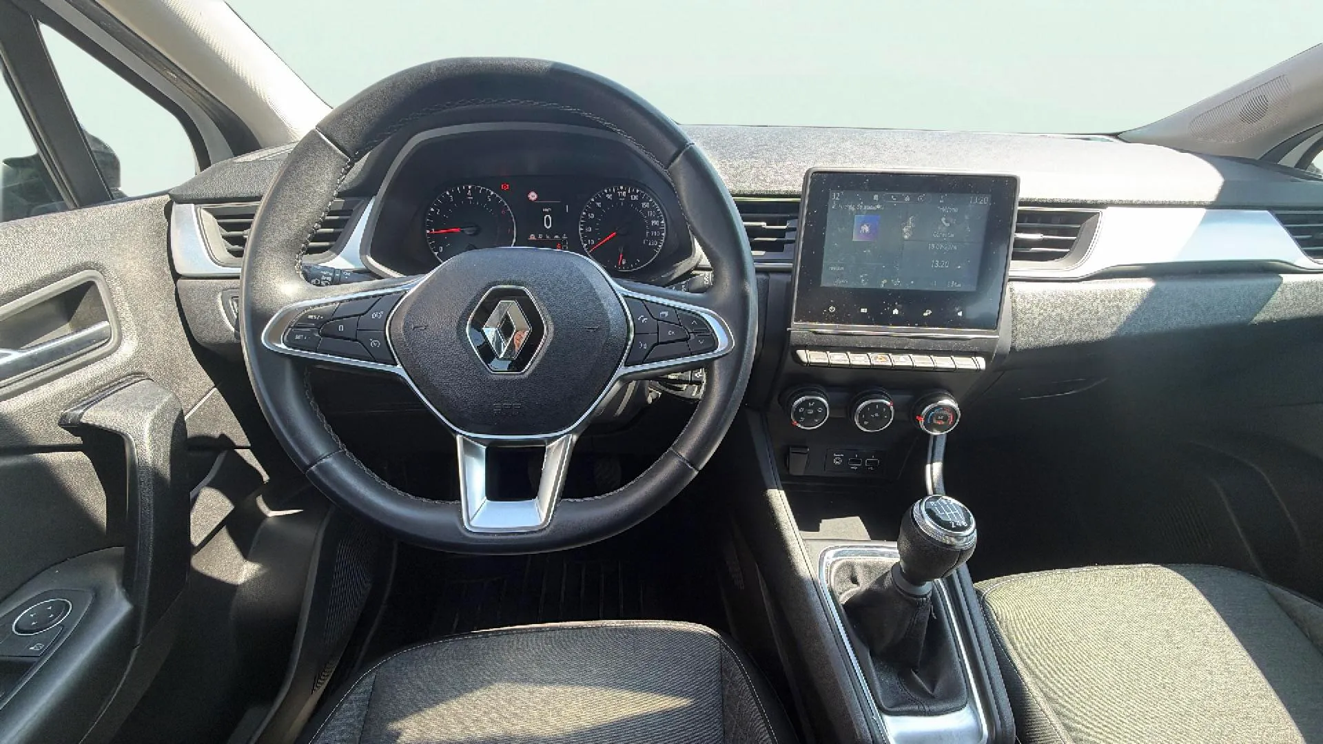 Renault Captur equilibre TCe - foto 11
