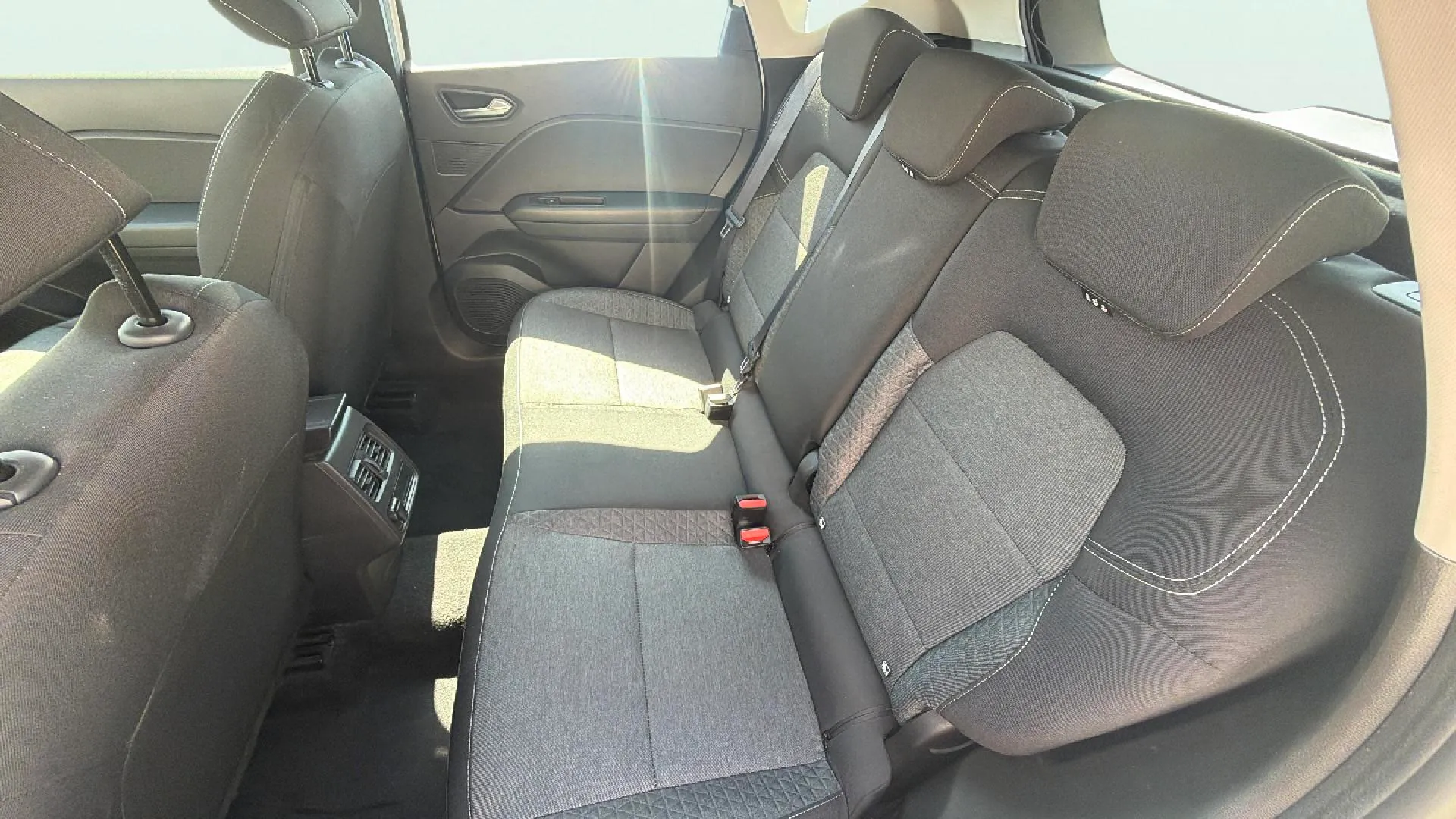 Renault Captur equilibre TCe - foto 16
