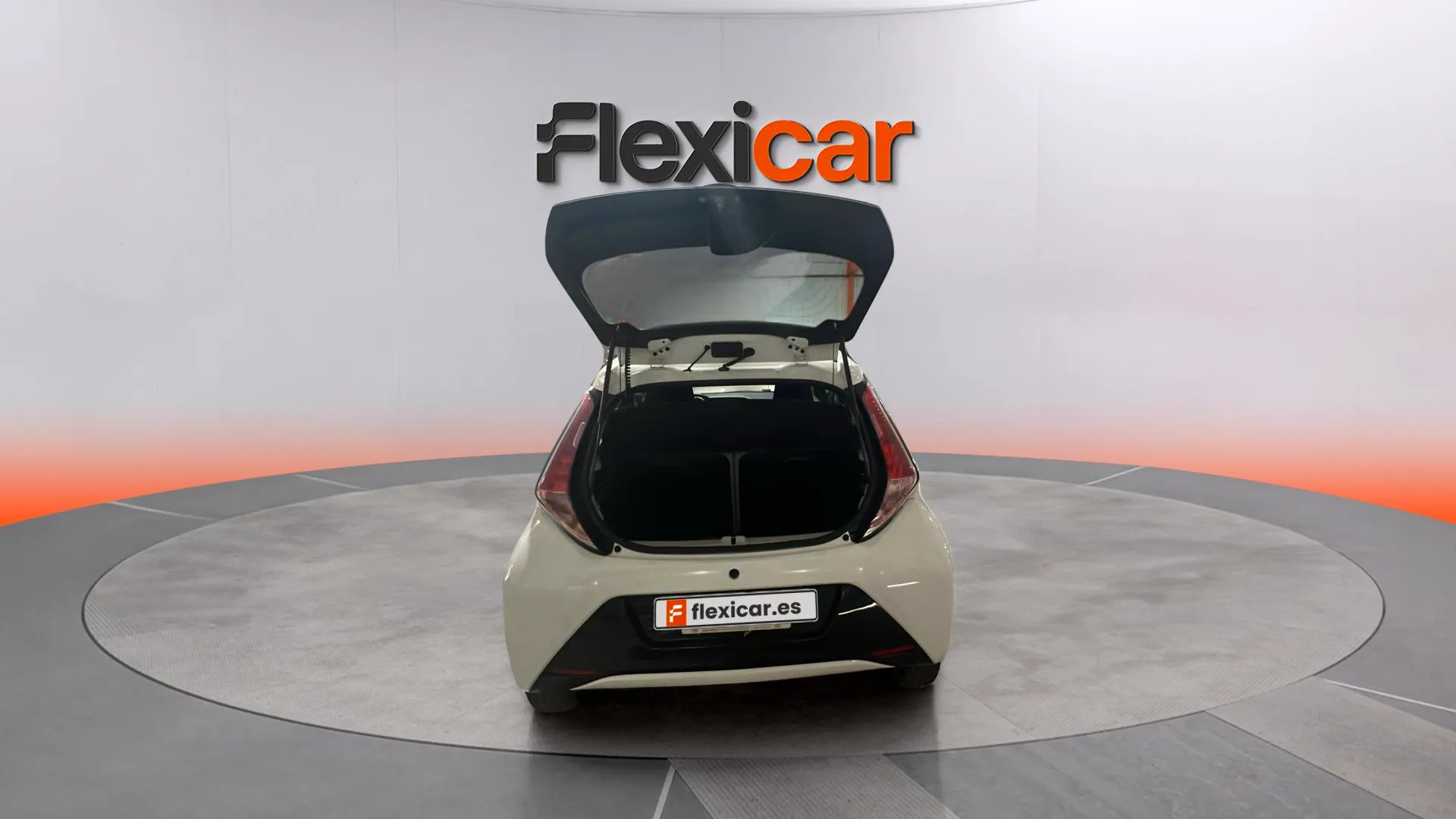Toyota Aygo 1.0 70 x-play - foto 19