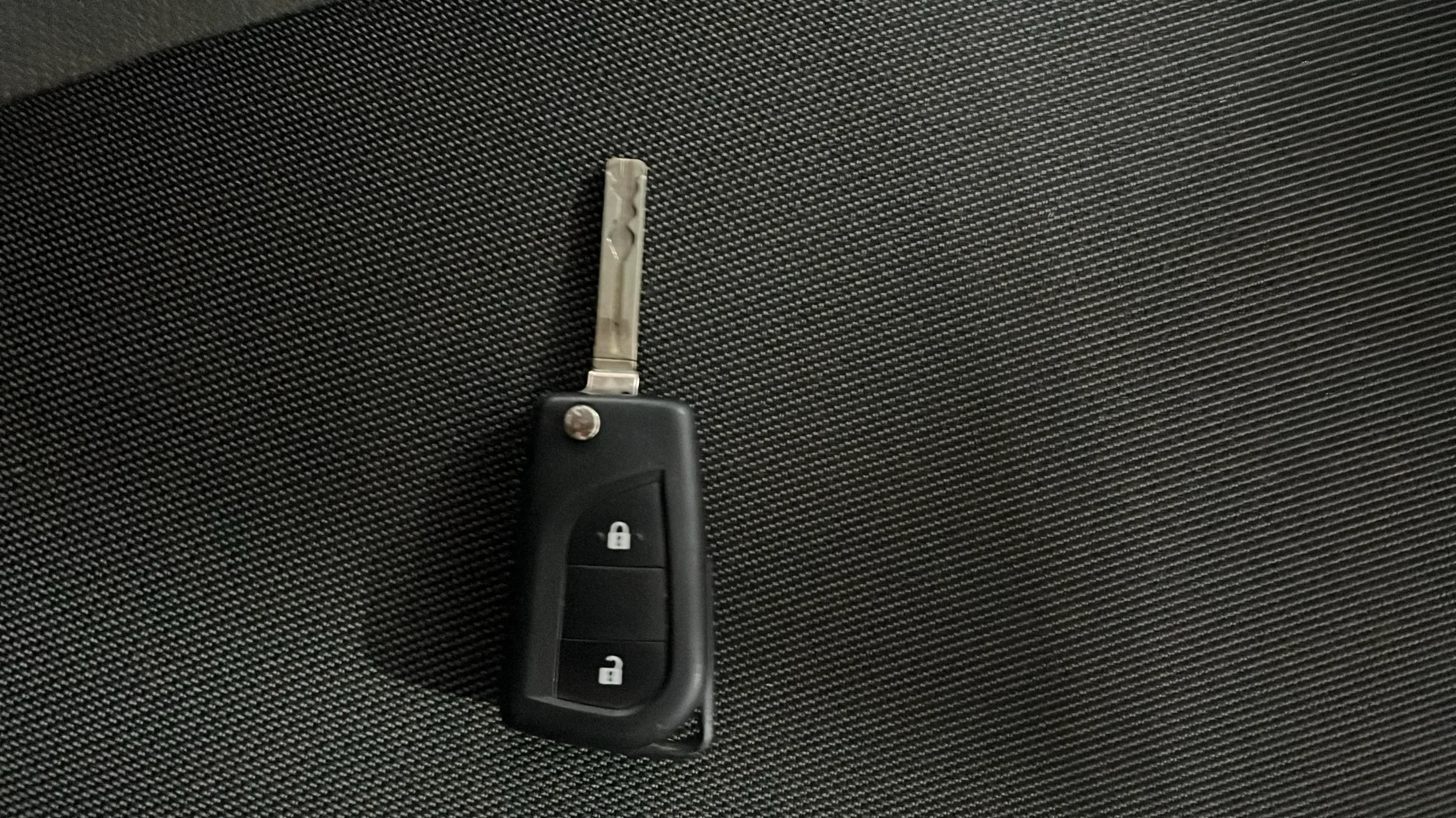 Toyota Aygo 1.0 70 x-play - foto 17