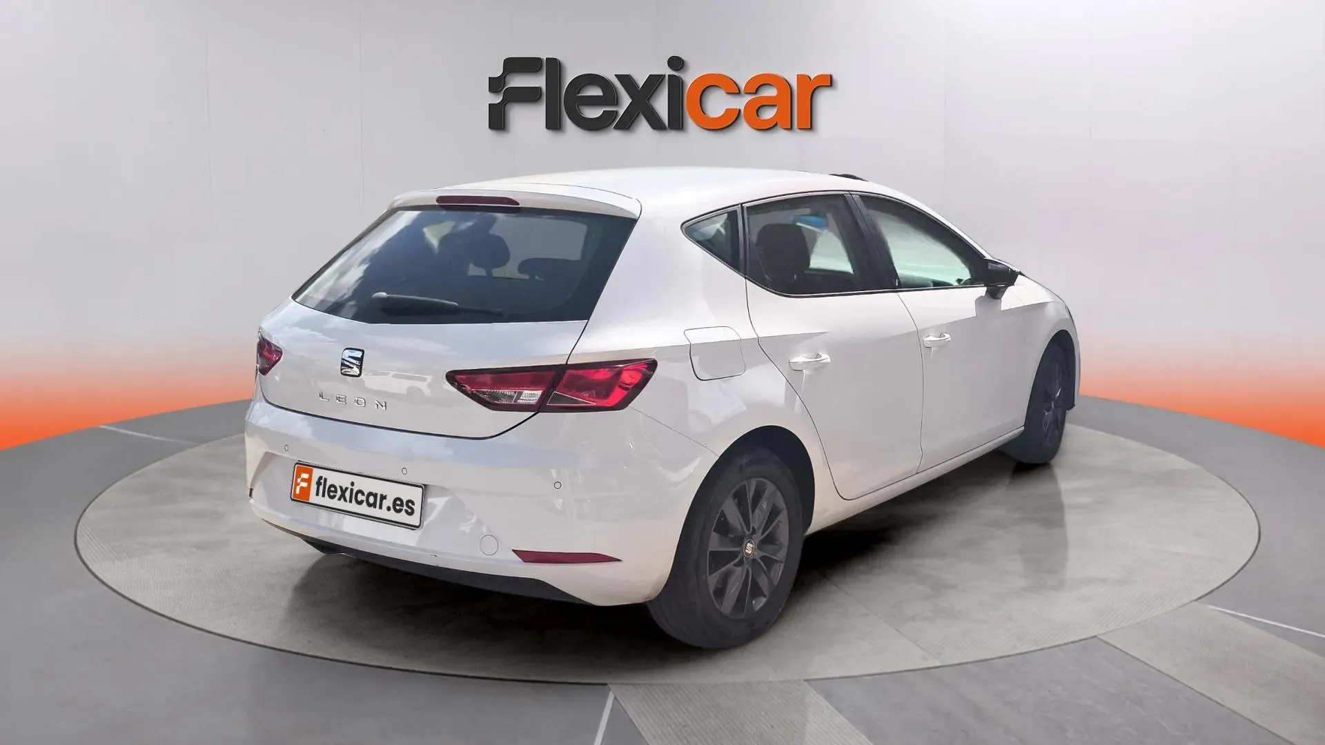 SEAT León 1.6 TDI Style Visio Ed - foto 6
