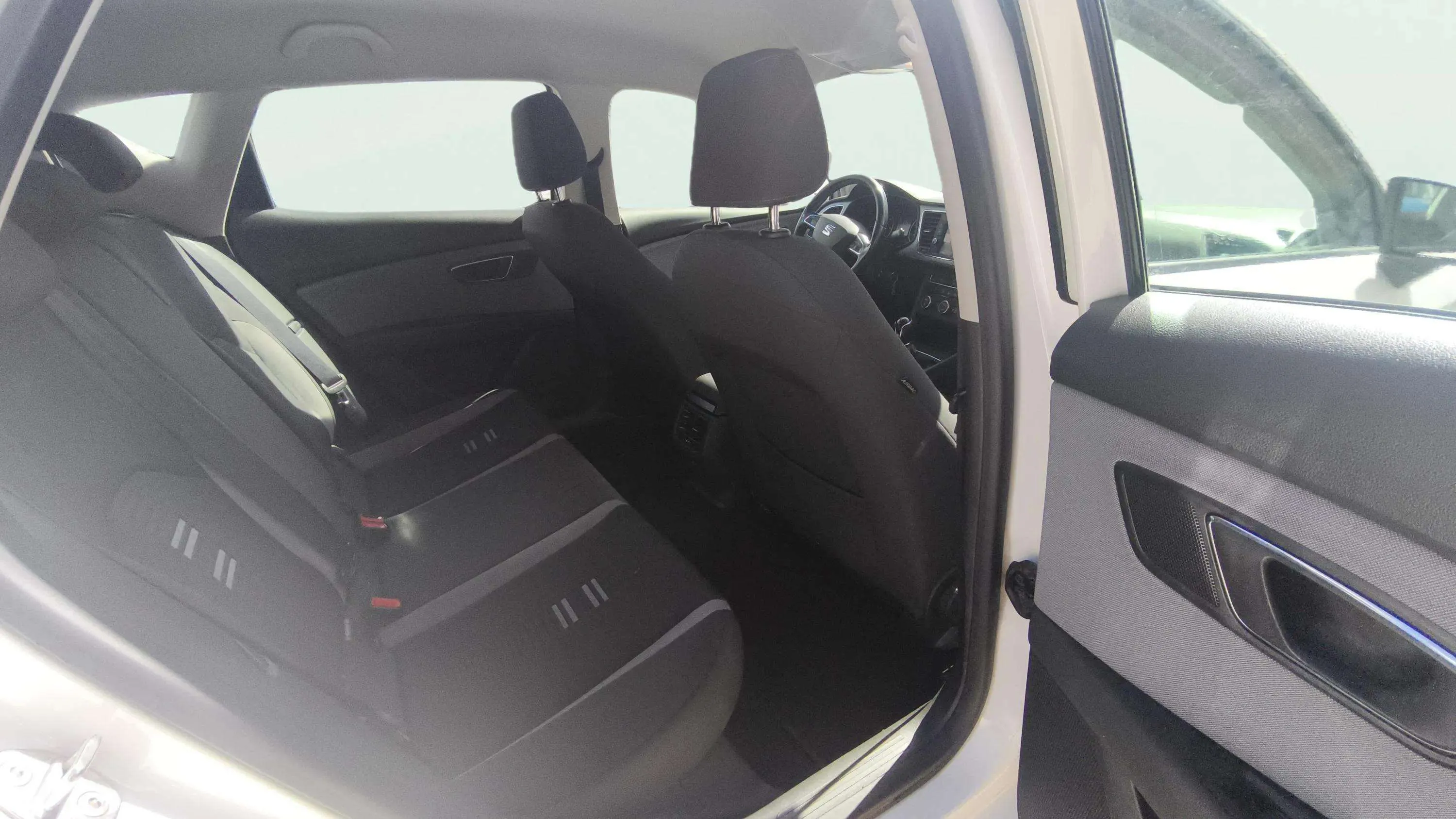 SEAT León 1.6 TDI Style Visio Ed - foto 18