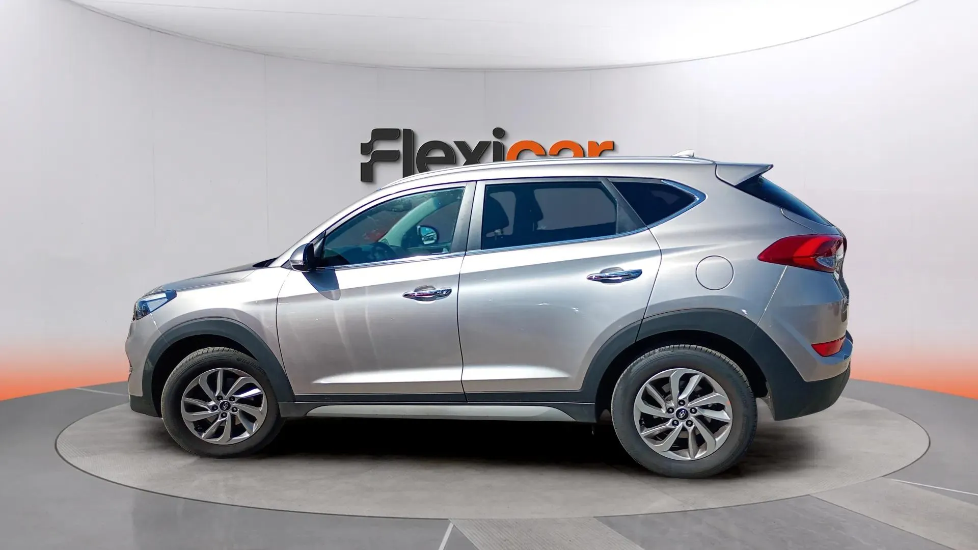 Hyundai Tucson 1.6 GDi BlueDrive Tecno 4x2 - foto 2