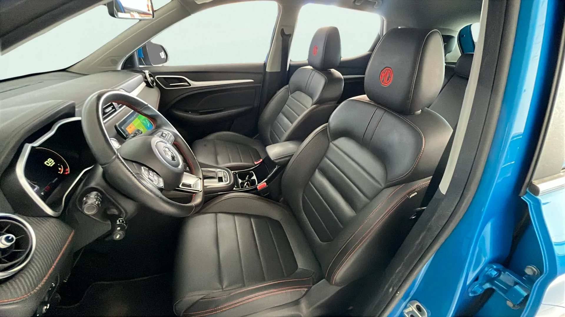 MG ZS 1.0T Luxury - foto 12