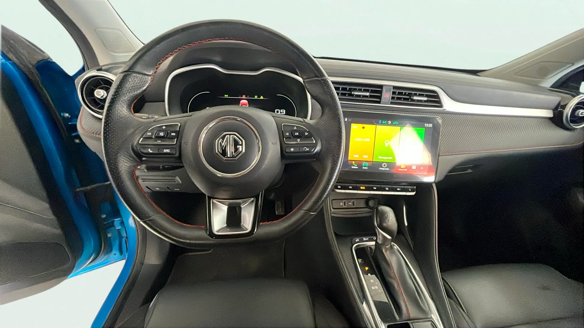 MG ZS 1.0T Luxury - foto 16