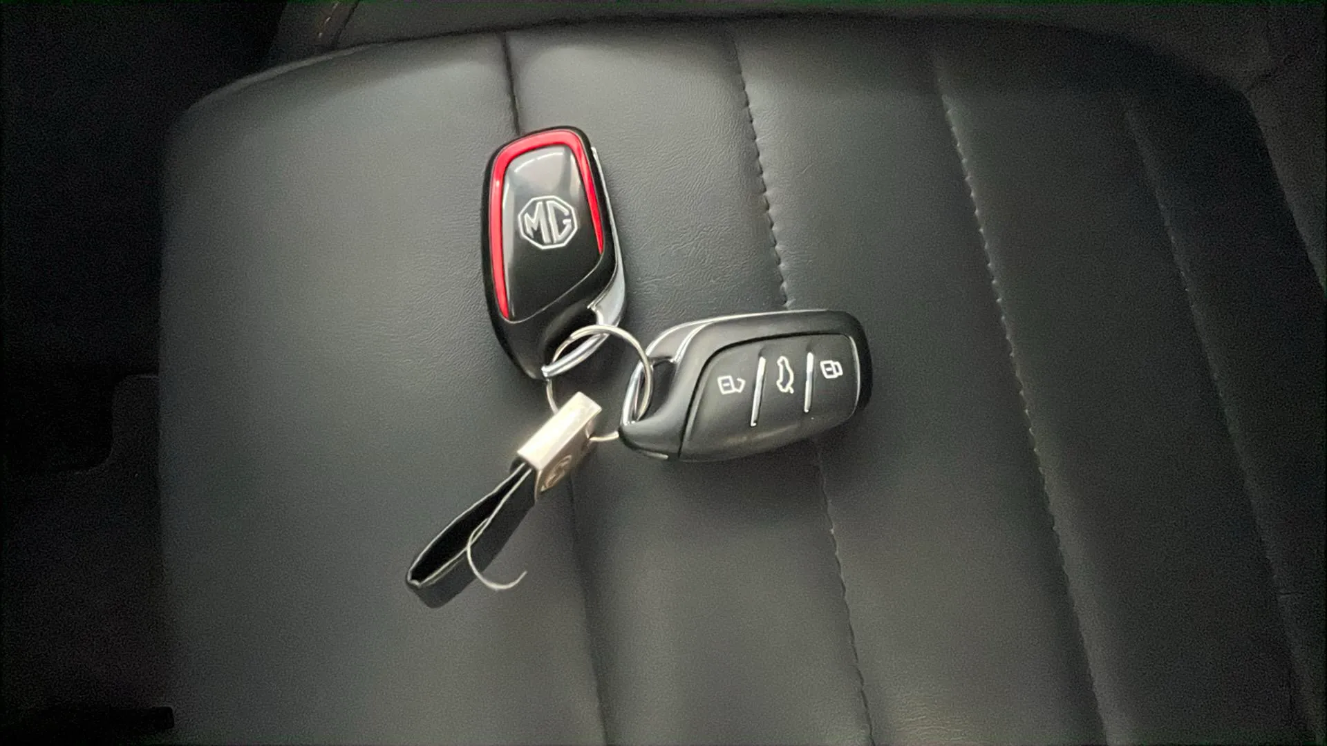 MG ZS 1.0T Luxury - foto 20