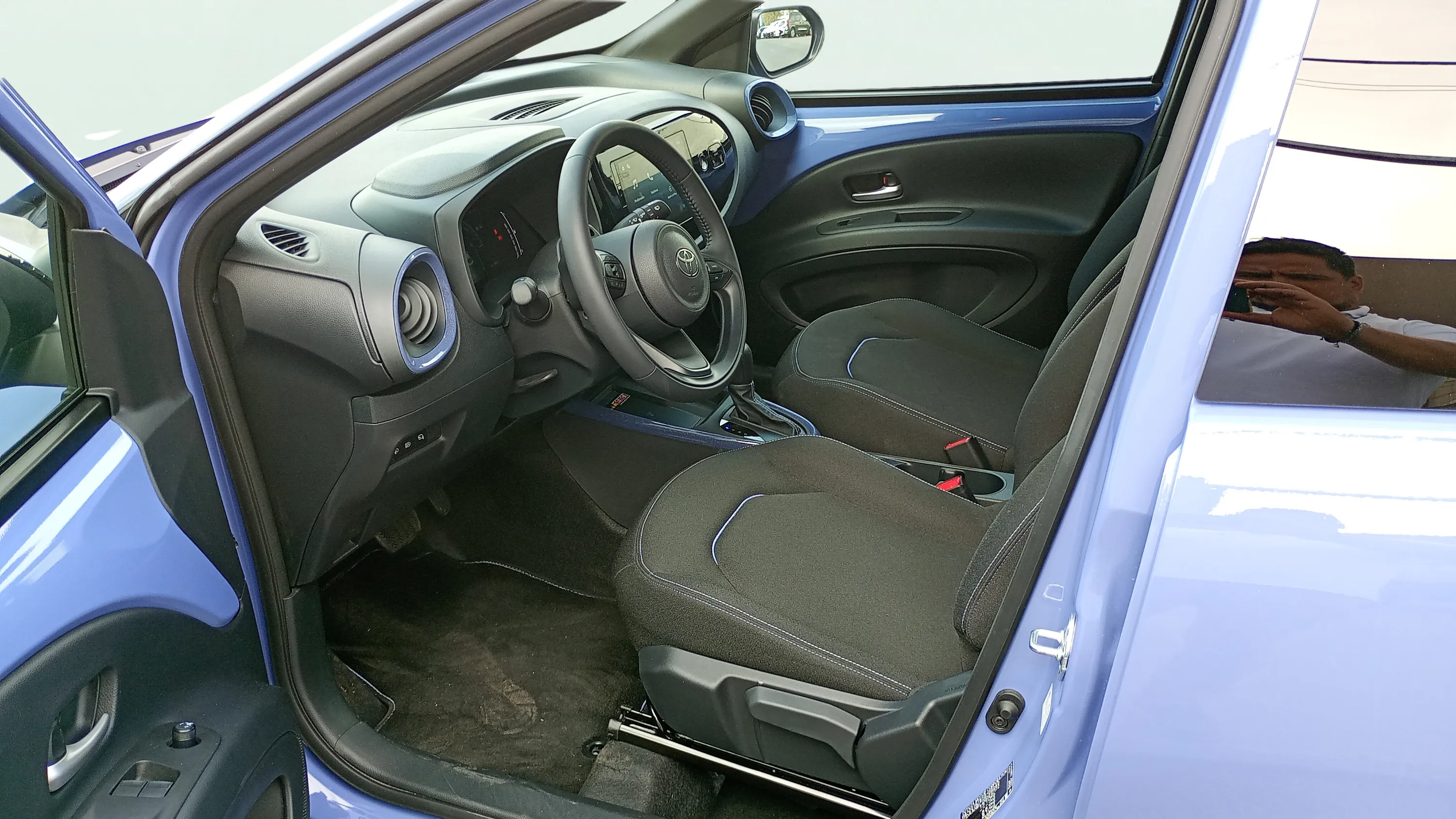 Toyota Aygo X Hybrid MC26 1.5 Like - foto 10