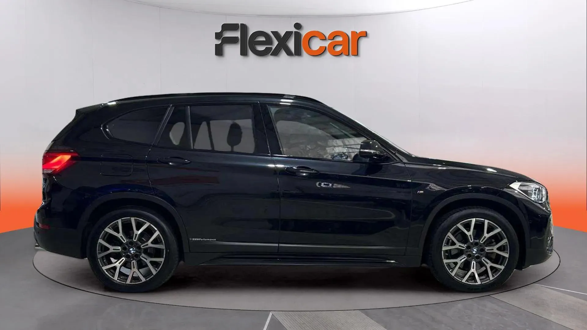 BMW X1 sDrive20dA - foto 8