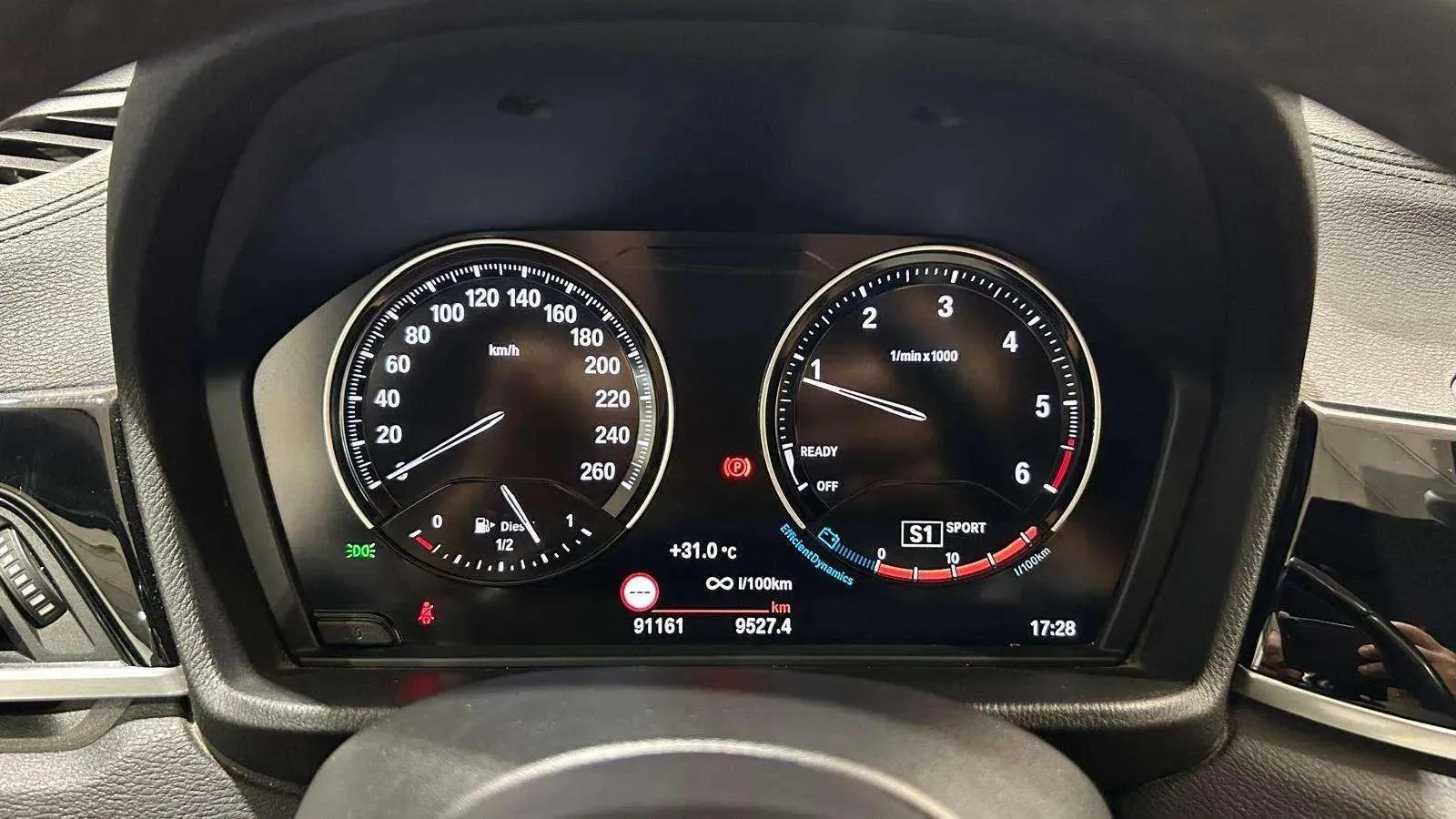 BMW X1 sDrive20dA - foto 12
