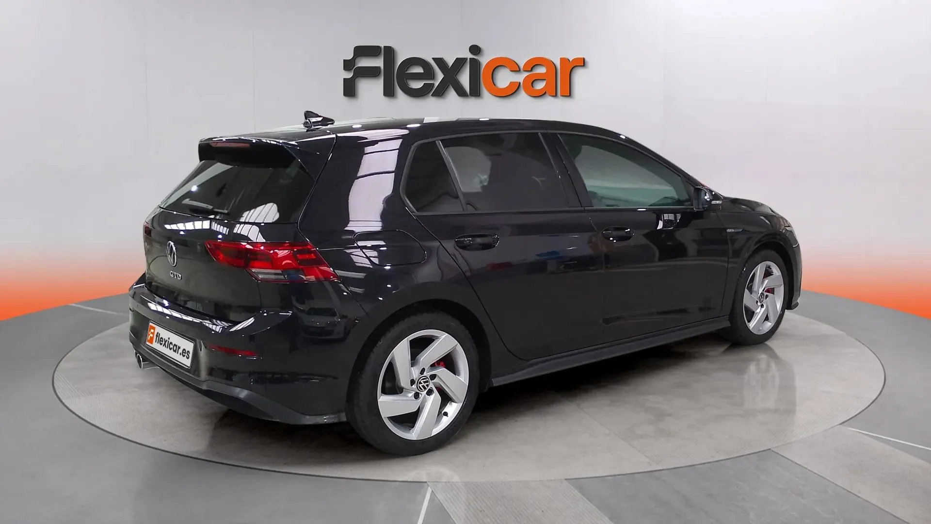 Volkswagen Golf GTD 2.0 TDI DSG - foto 4