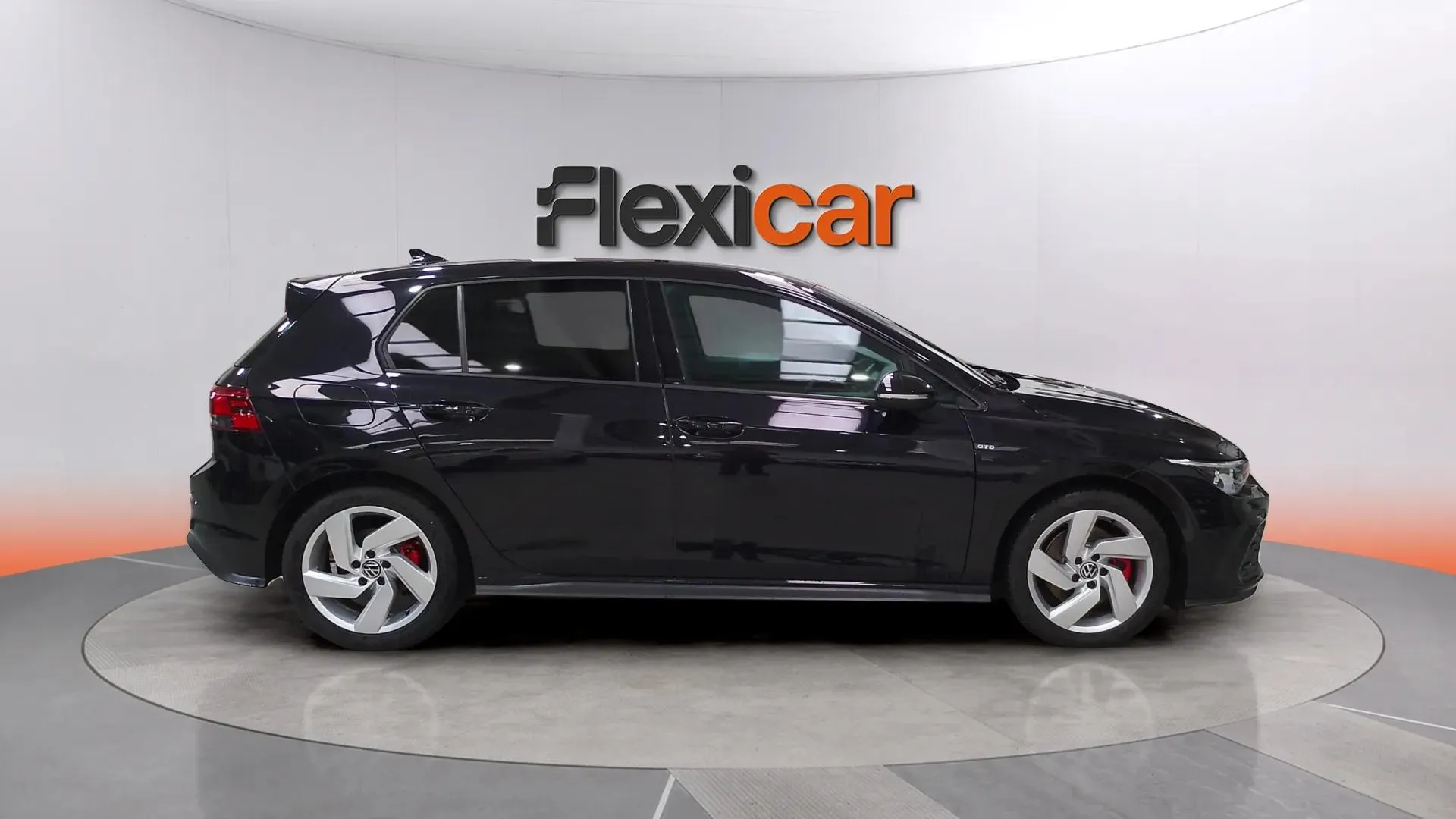 Volkswagen Golf GTD 2.0 TDI DSG - foto 3