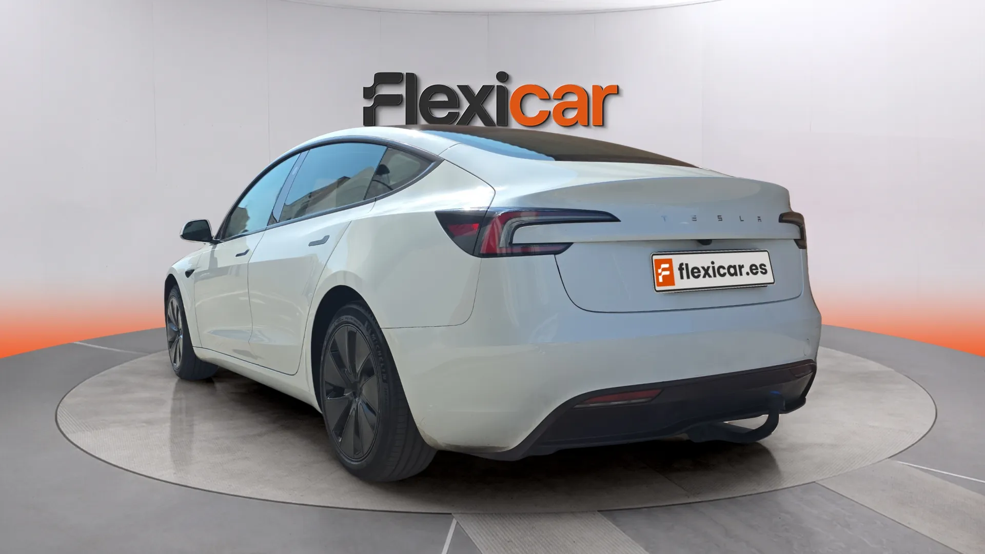 Tesla Model 3 RWD - foto 5