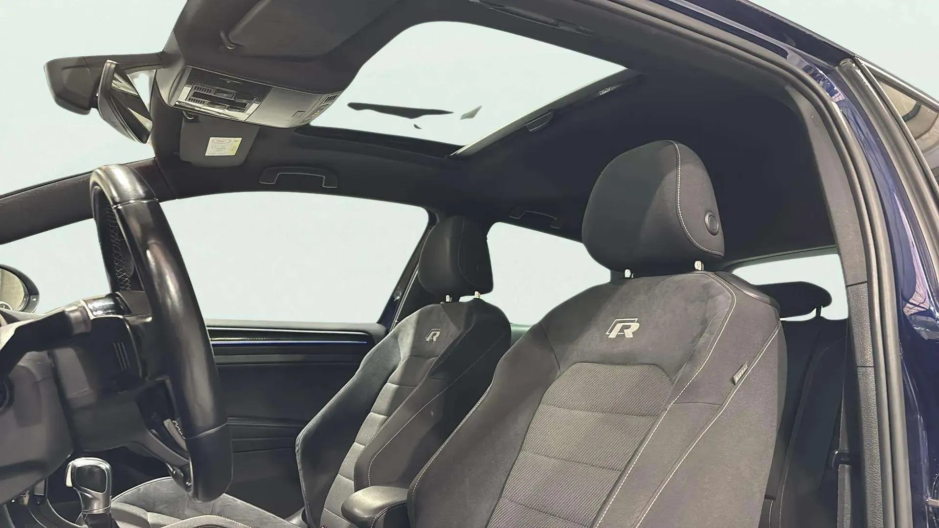 Volkswagen Golf R 2.0 TSI 4Motion DSG - foto 24