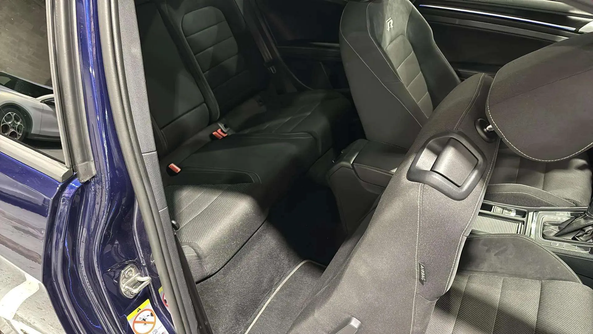 Volkswagen Golf R 2.0 TSI 4Motion DSG - foto 27
