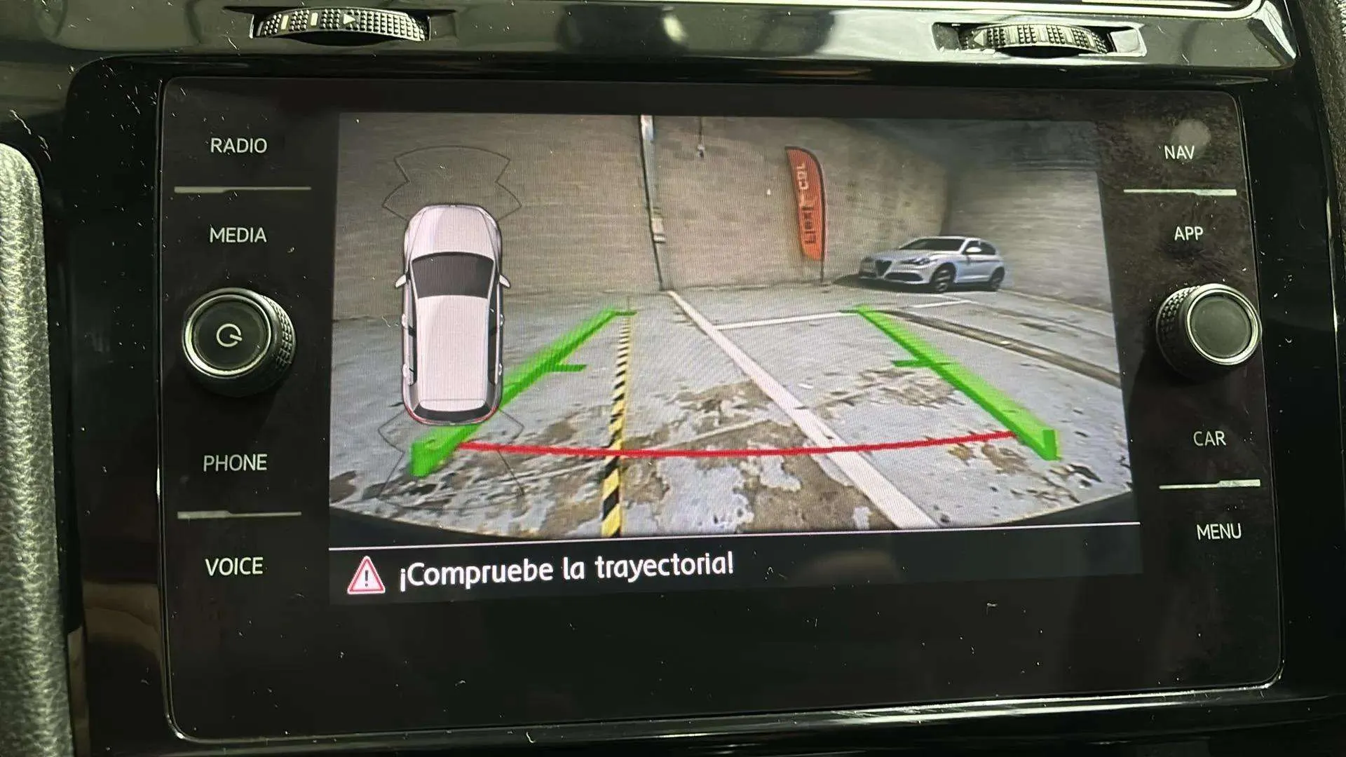 Volkswagen Golf R 2.0 TSI 4Motion DSG - foto 17
