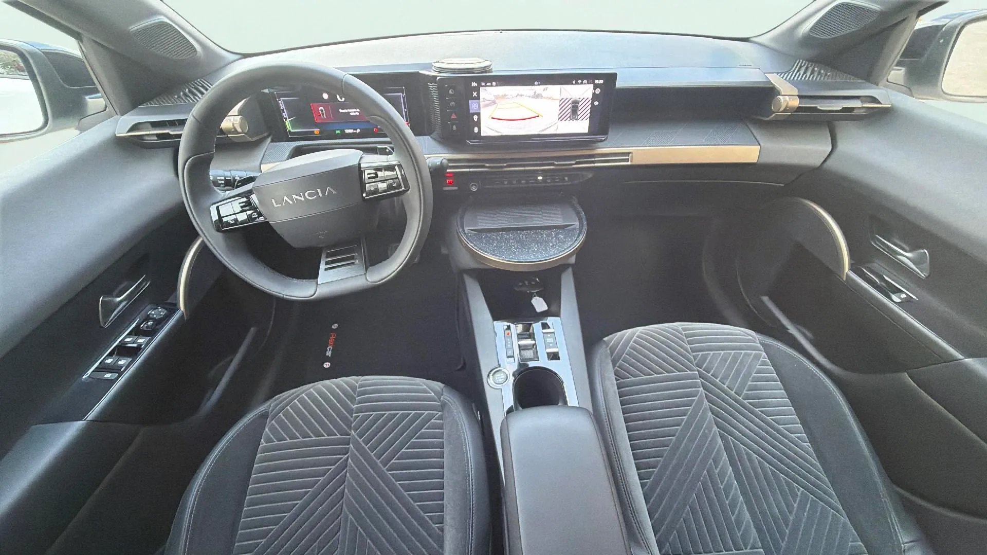 Lancia Ypsilon Hybrid - foto 9
