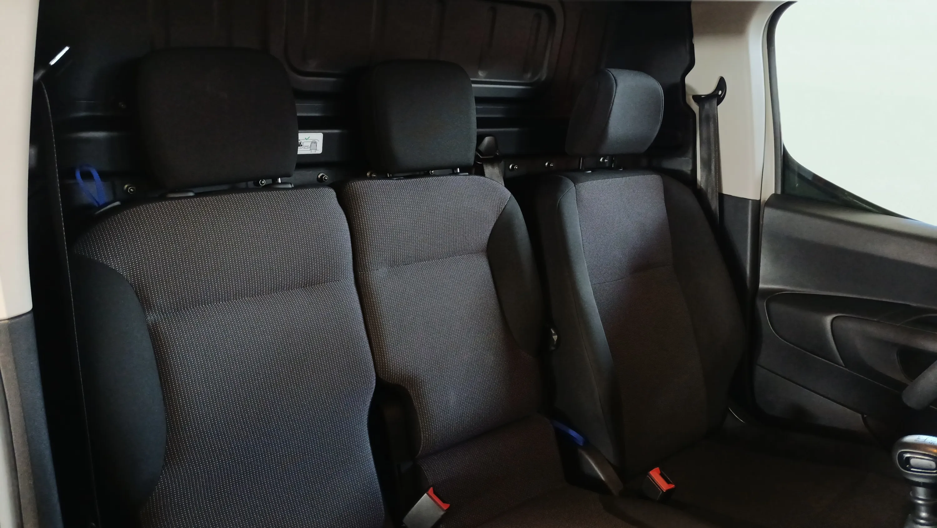 Opel Combo 1.5 TD Edition L - foto 29