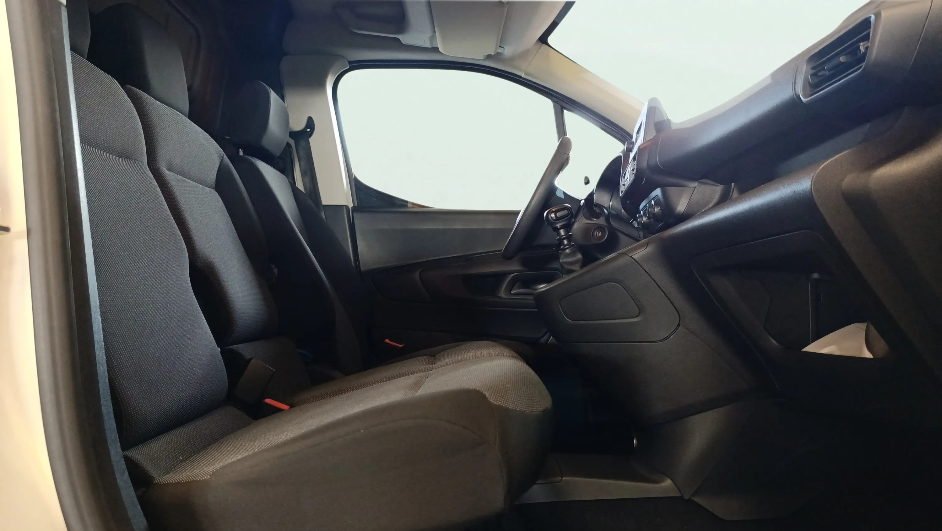 Opel Combo 1.5 TD Edition L - foto 28