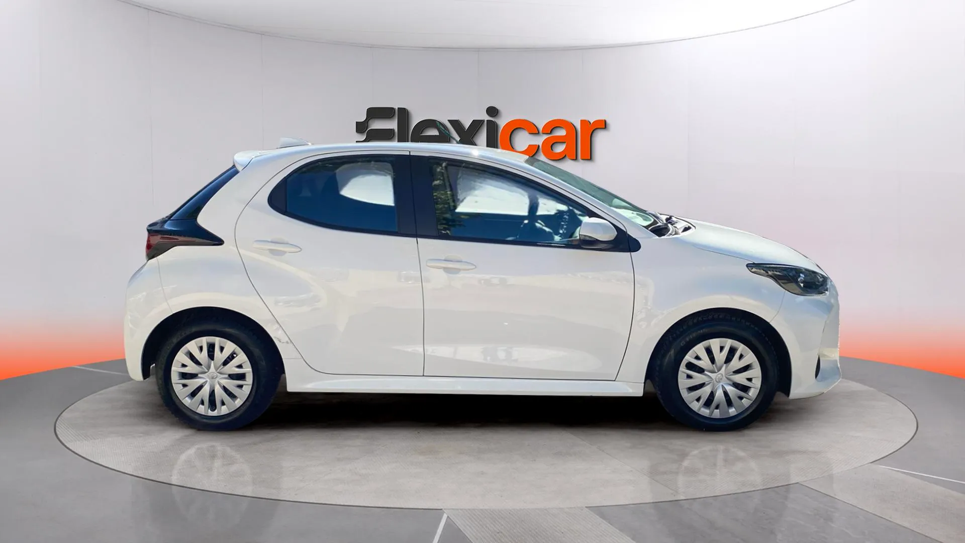 Toyota Yaris 1.0 70 Active - foto 7