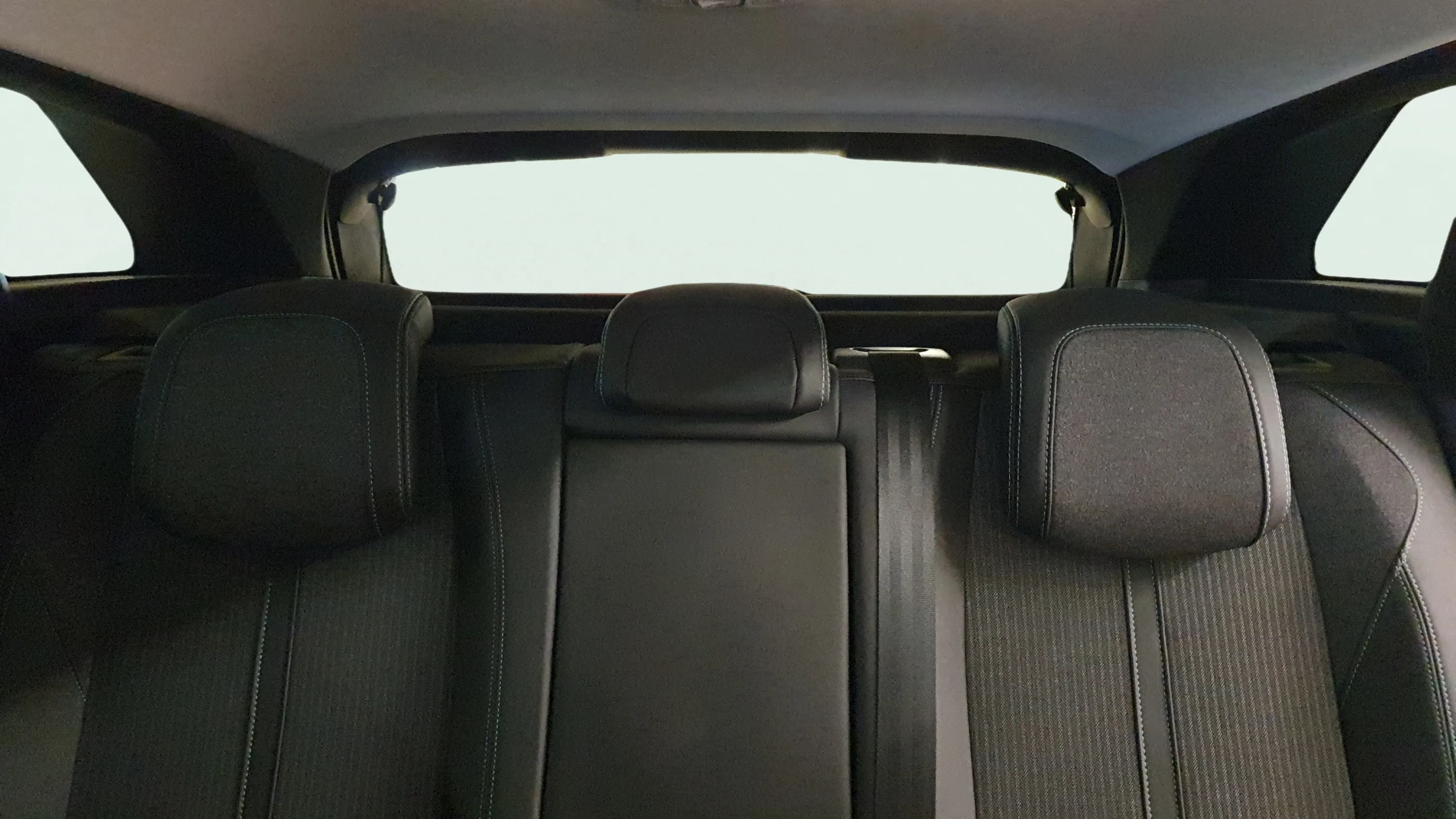 Peugeot 3008 1.2 PureTech Allure - foto 12