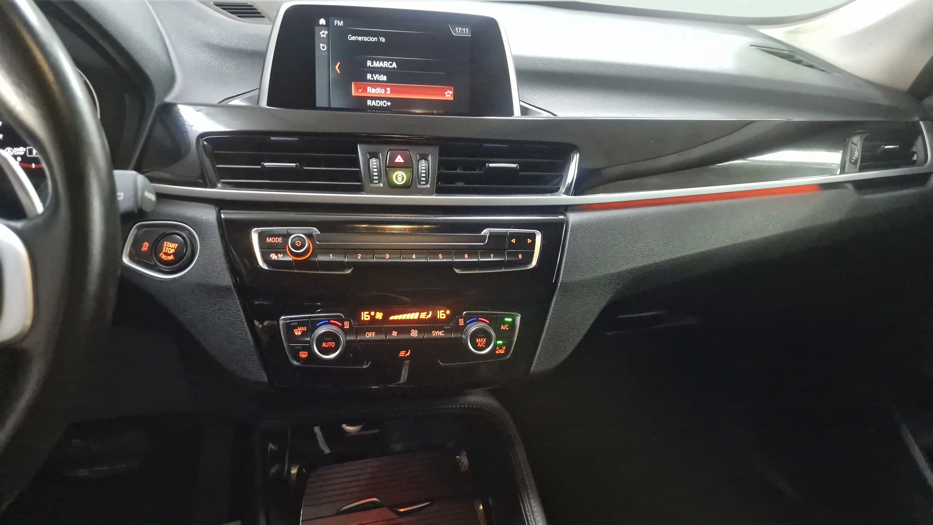 BMW X1 sDrive18d - foto 15