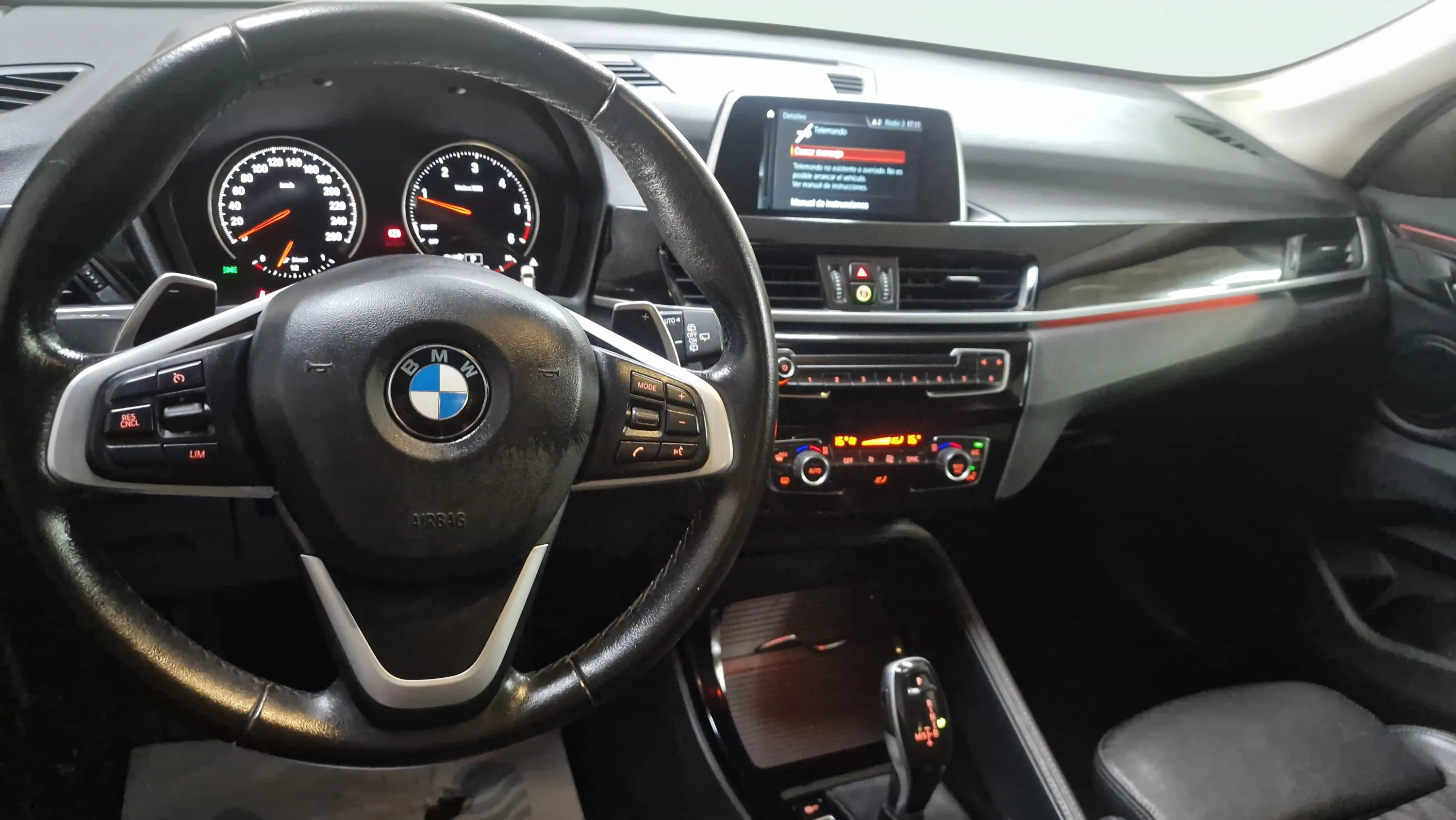BMW X1 sDrive18d - foto 11