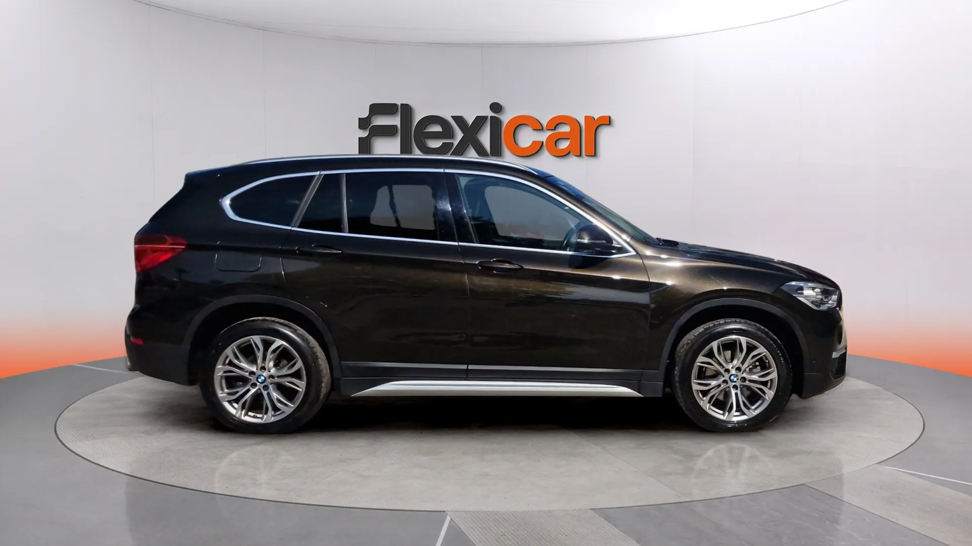 BMW X1 sDrive18d - foto 4