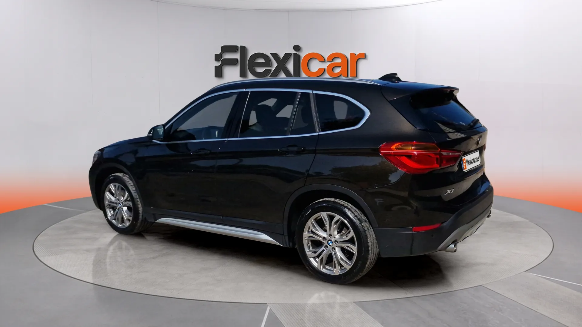 BMW X1 sDrive18d - foto 7