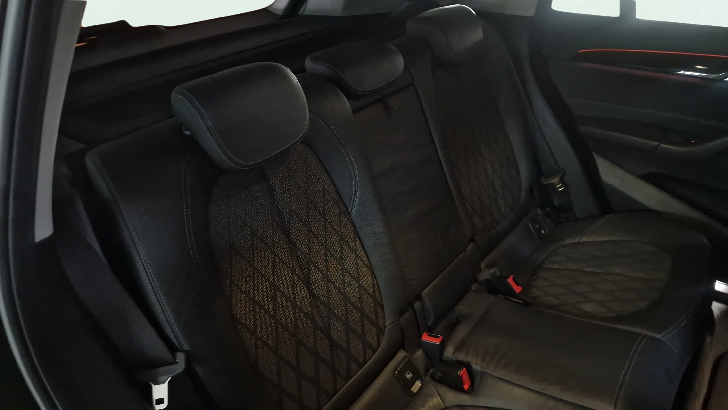 BMW X1 sDrive18d - foto 23