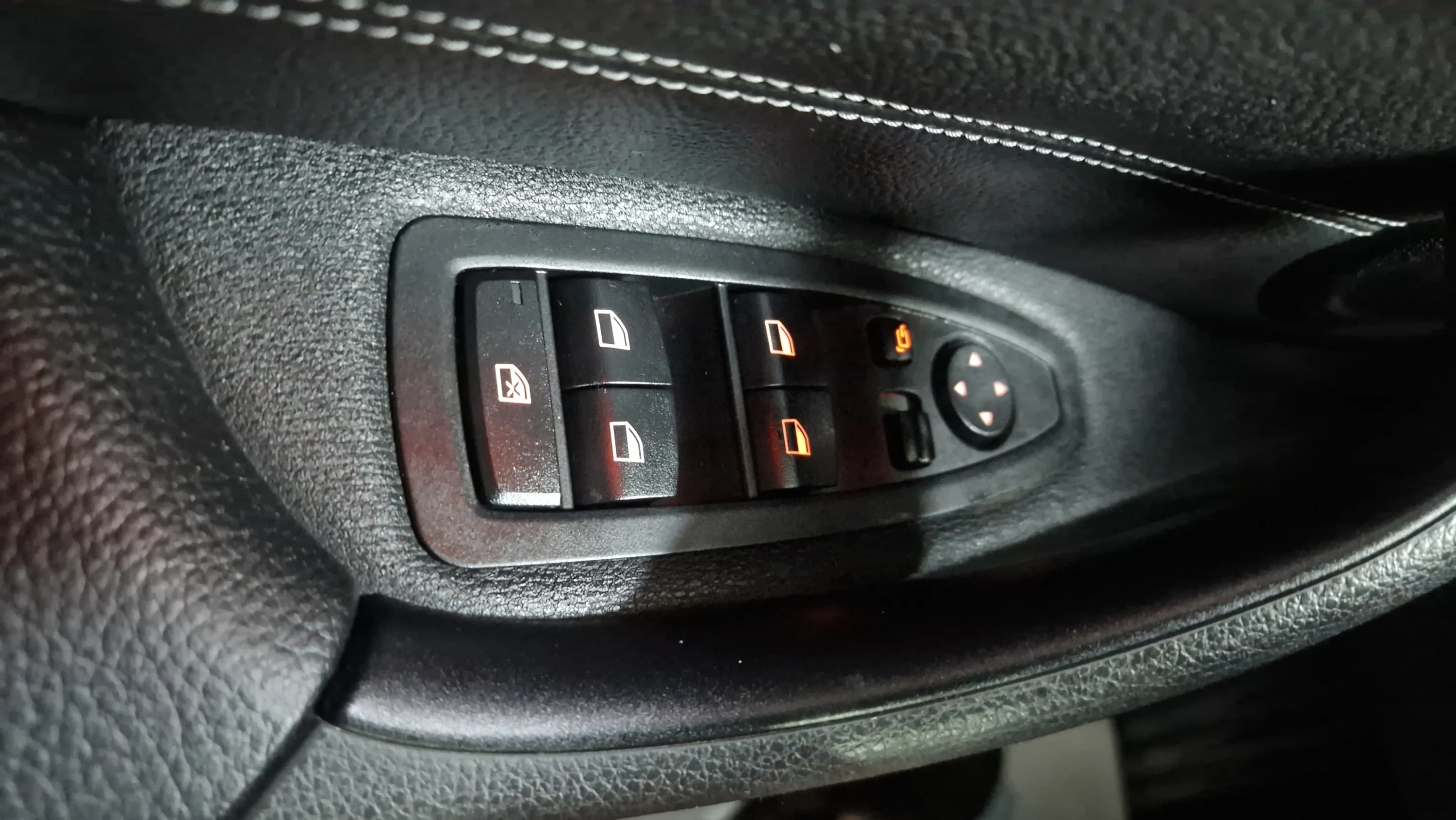BMW X1 sDrive18d - foto 18