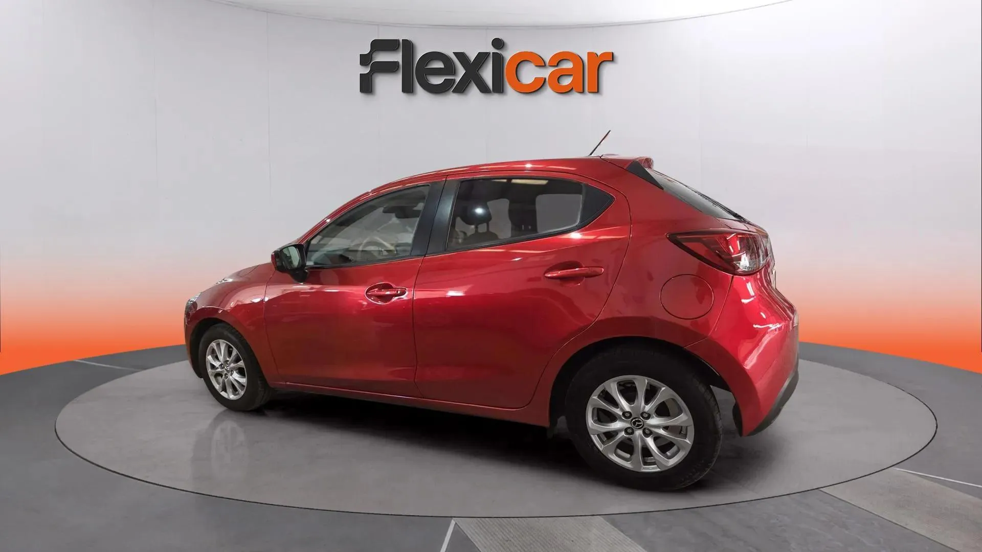 Mazda Mazda2 1.5 GE Luxury - foto 8