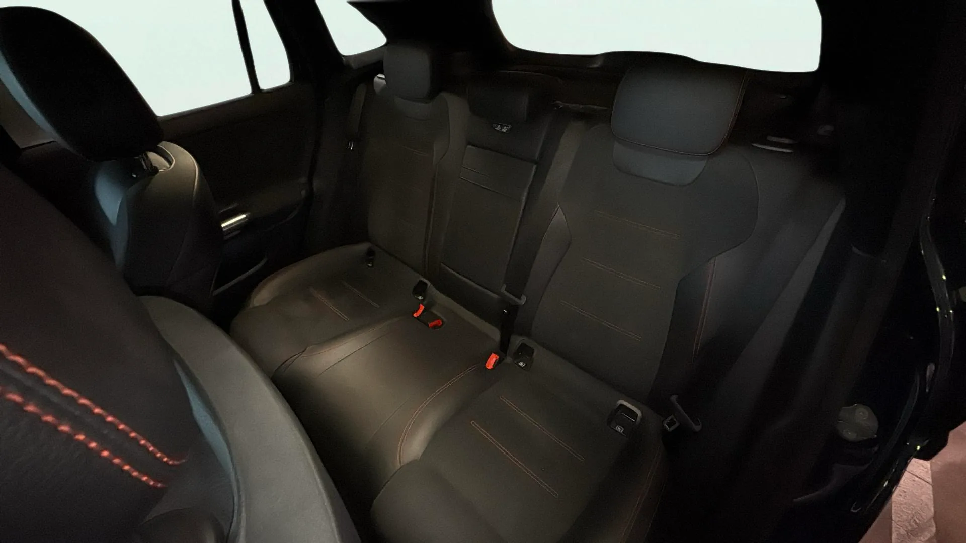 Mercedes-Benz EQA 250 - foto 10
