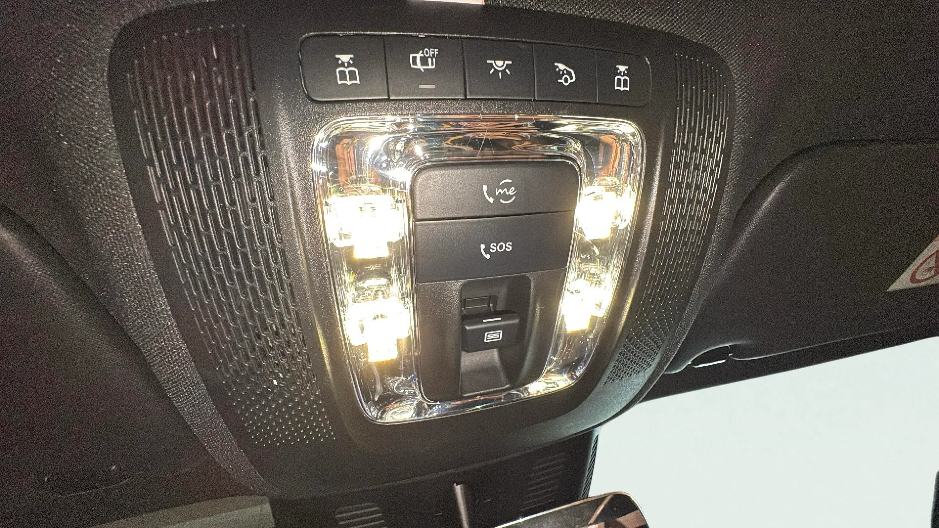 Mercedes-Benz EQA 250 - foto 18
