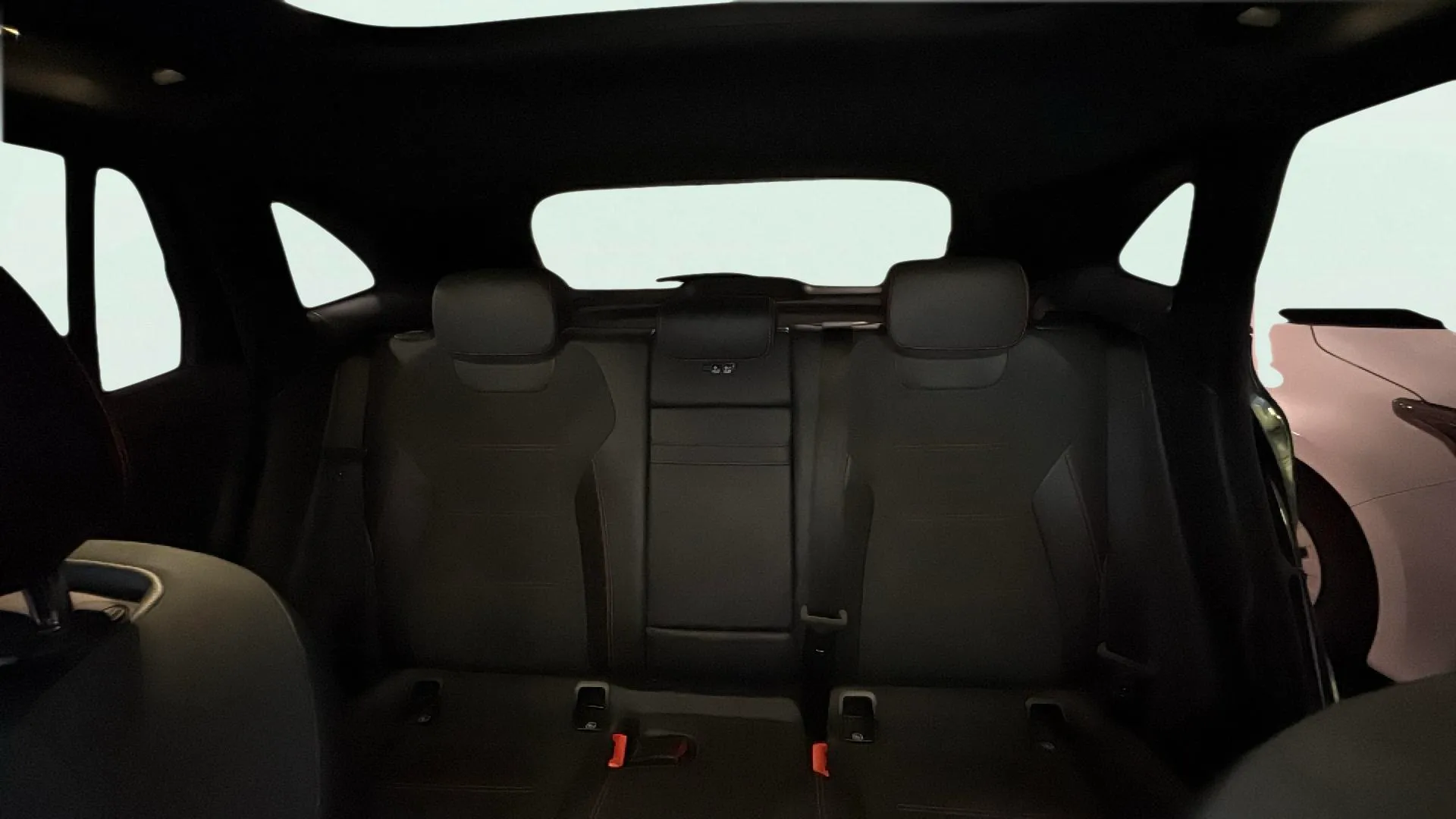 Mercedes-Benz EQA 250 - foto 11