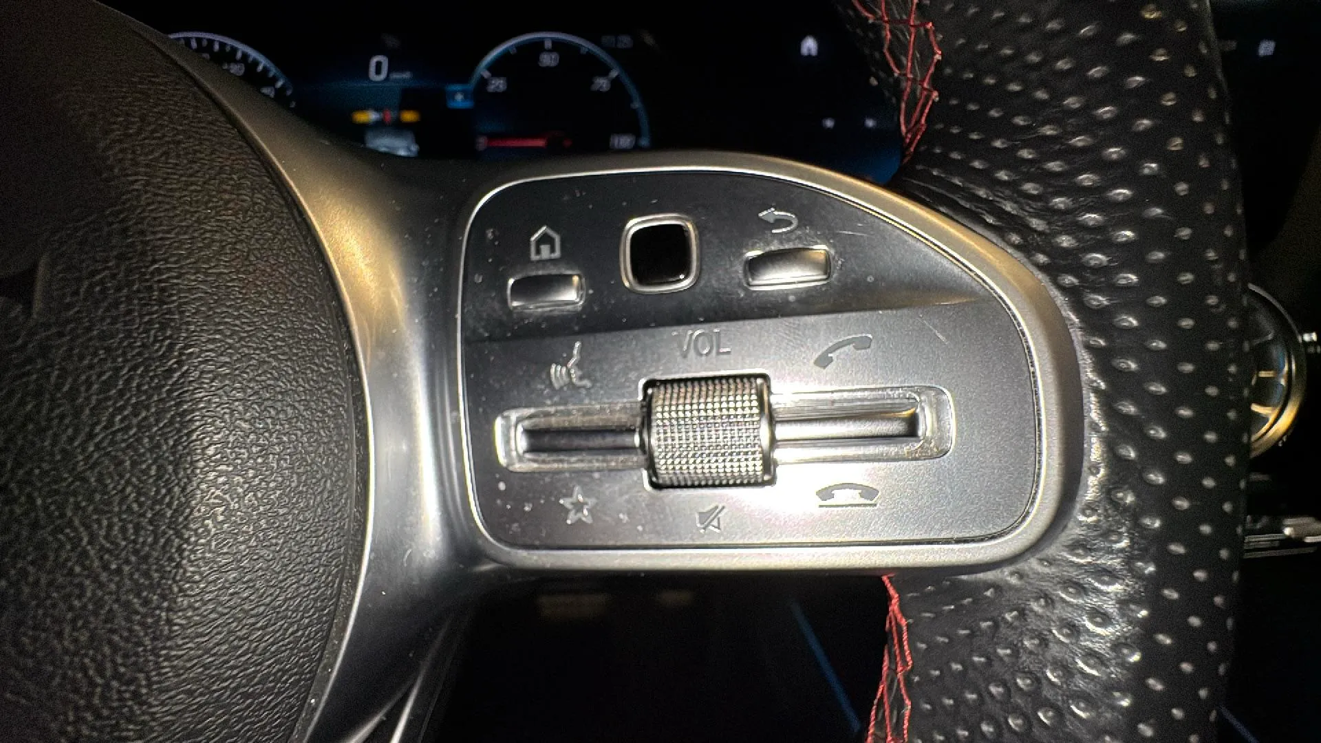 Mercedes-Benz EQA 250 - foto 16